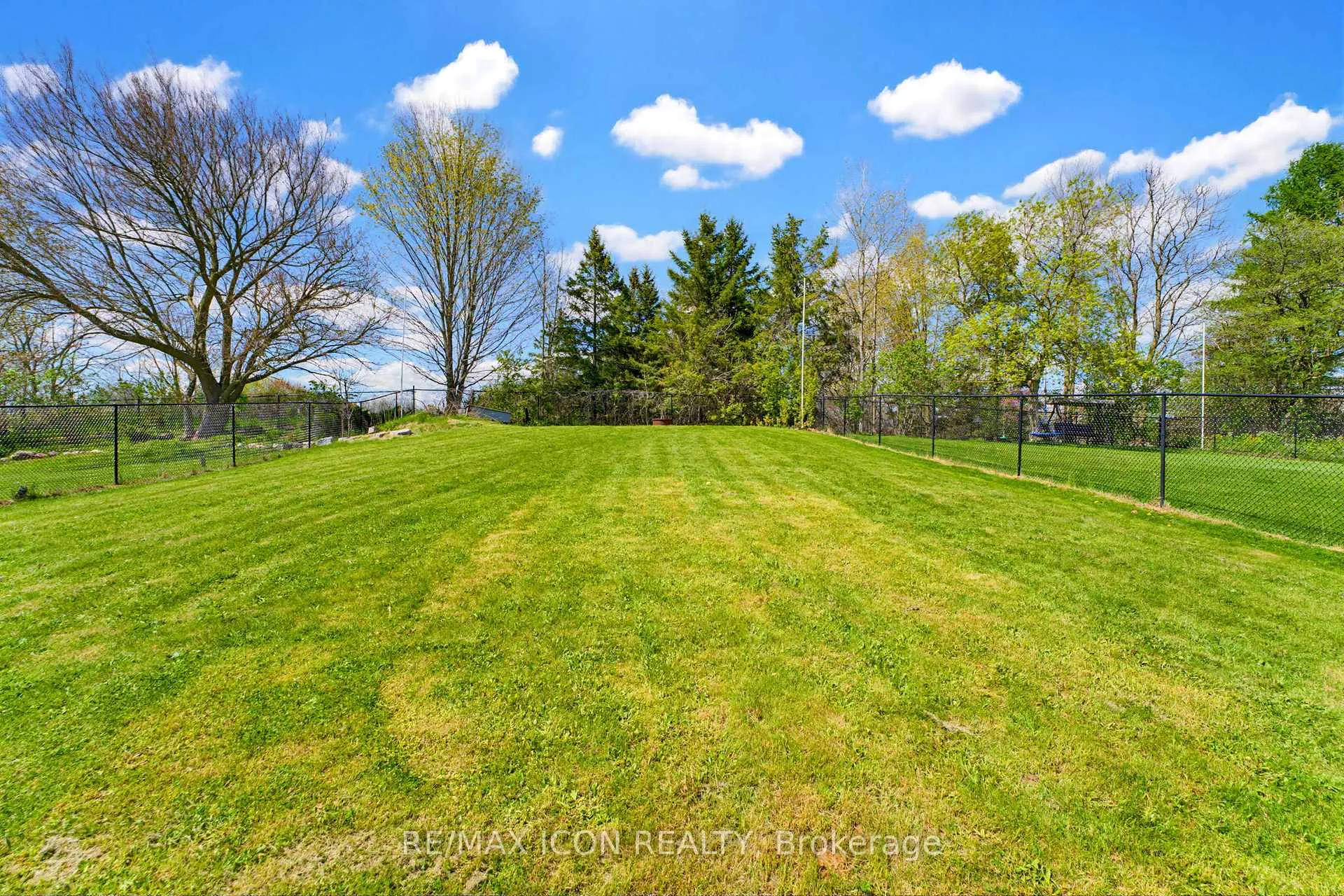 Photo 45 of 29 Watson Crescent, North Dumfries, Ayr — HOMEH