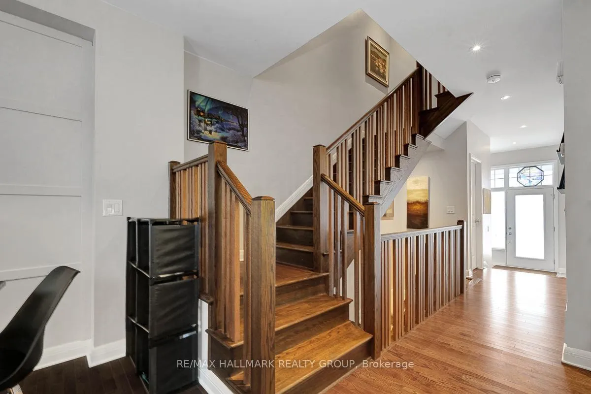 Photo 4 of 551 Kilspindie Ridge, Ottawa, Barrhaven - Half Moon Bay — HOMEH
