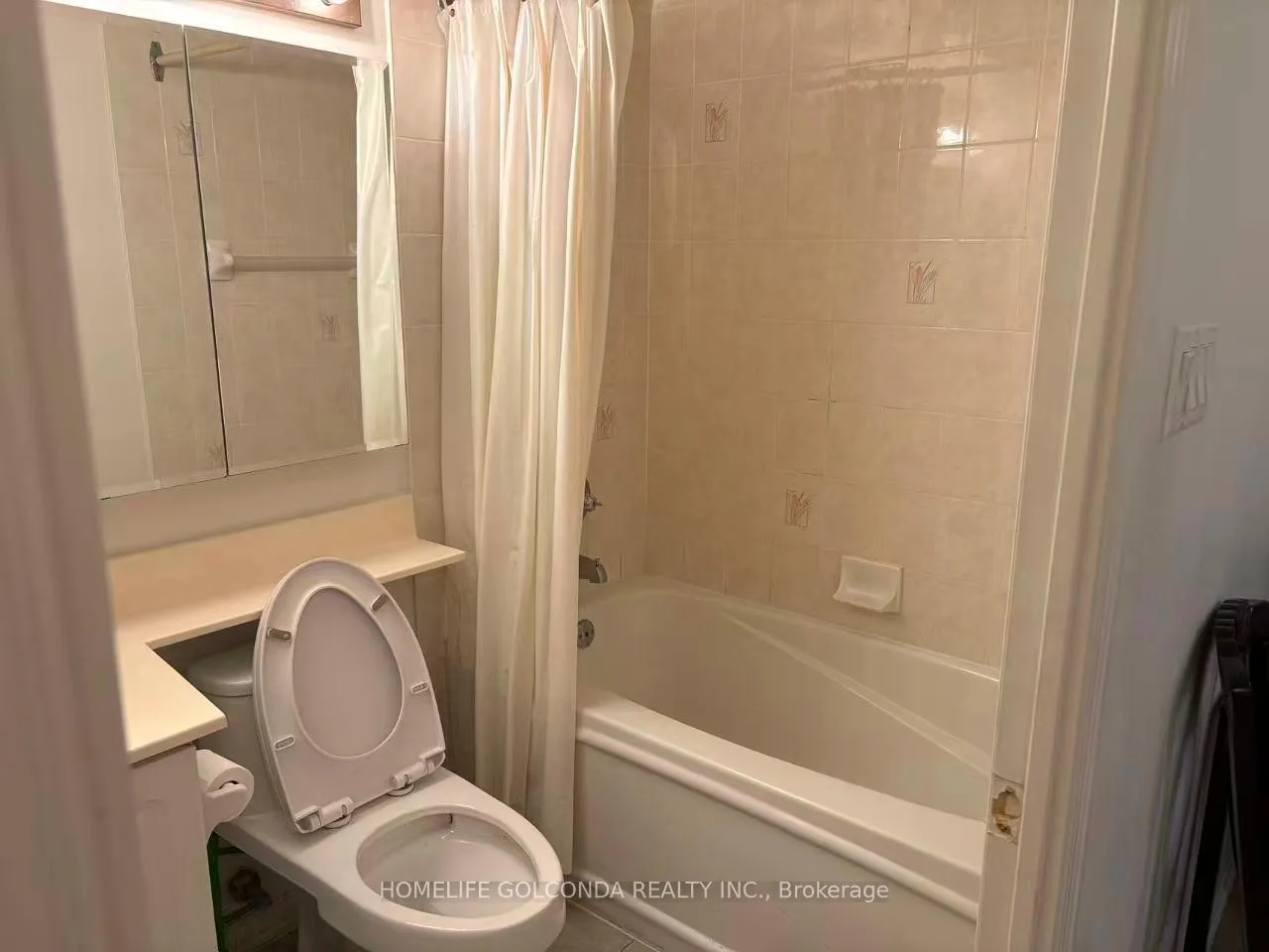 Photo 9 of Unit 201, 889 Bay Street, Toronto, Bay Street Corridor — HOMEH