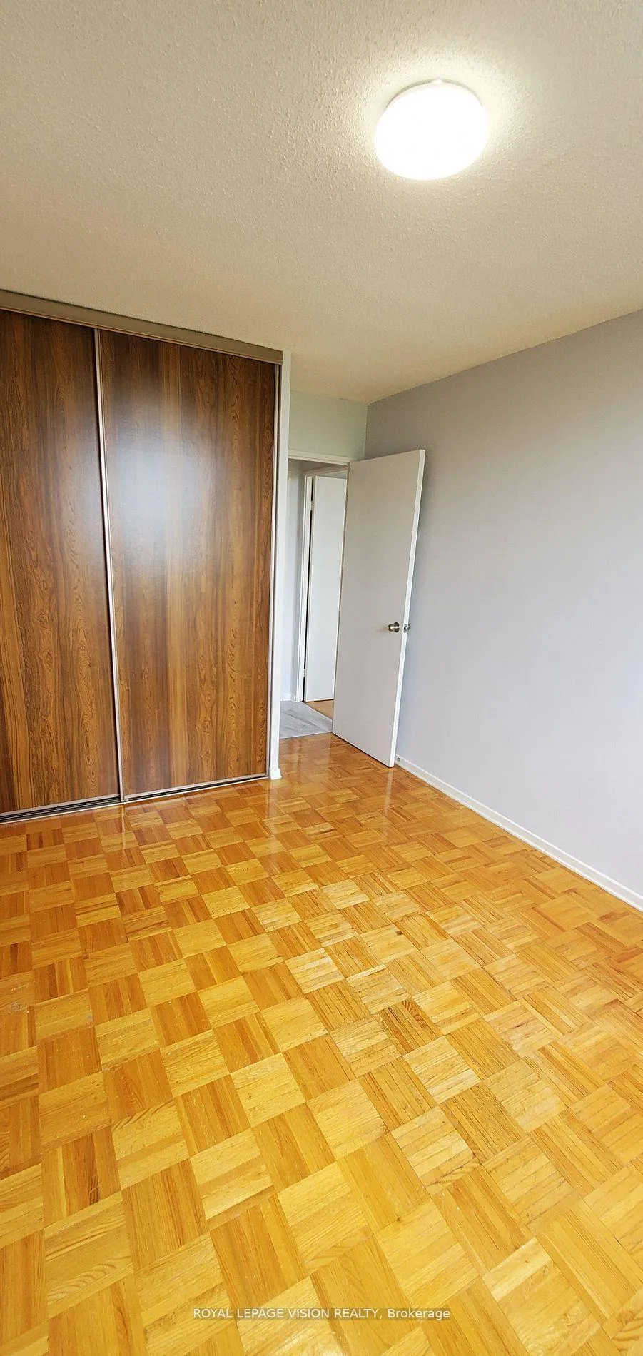 Photo 8 of Unit 1202, 20 Edgecliff Golfway, Toronto, Flemingdon Park — HOMEH