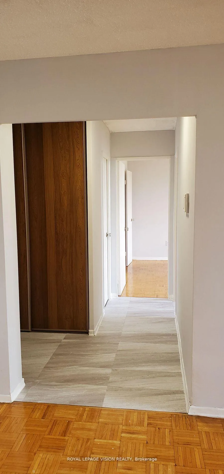 Photo 13 of Unit 1202, 20 Edgecliff Golfway, Toronto, Flemingdon Park — HOMEH