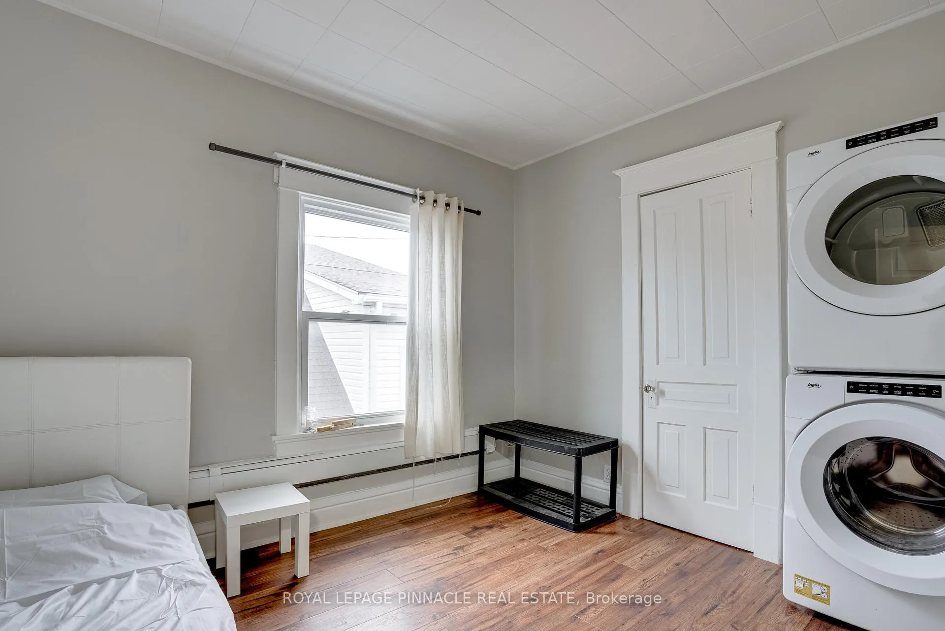 Photo 17 of 128 Geneva Street, St. Catharines, Downtown — HOMEH
