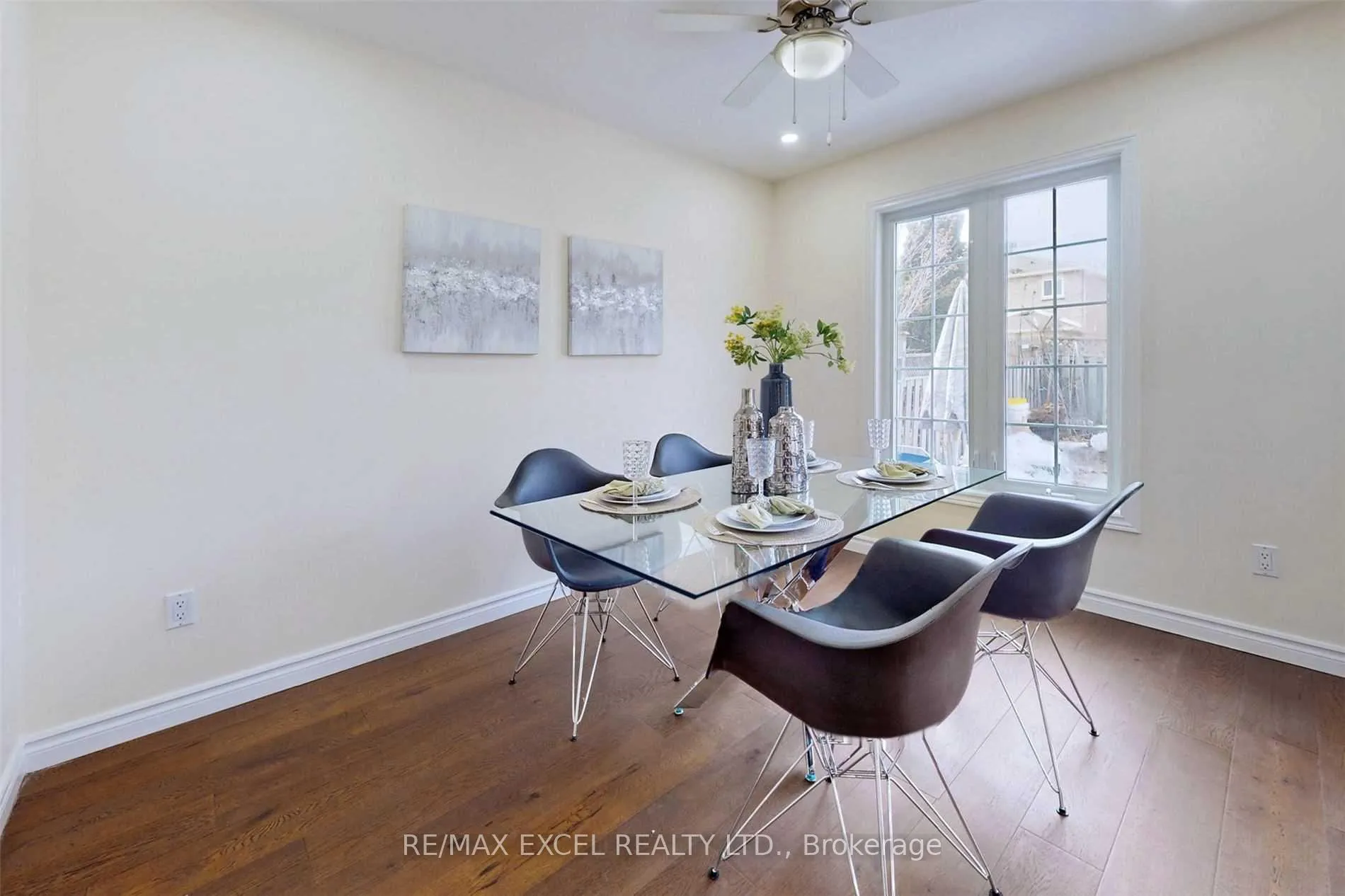 Photo 9 of 28 Karen Miles Crescent, Markham, Middlefield — HOMEH