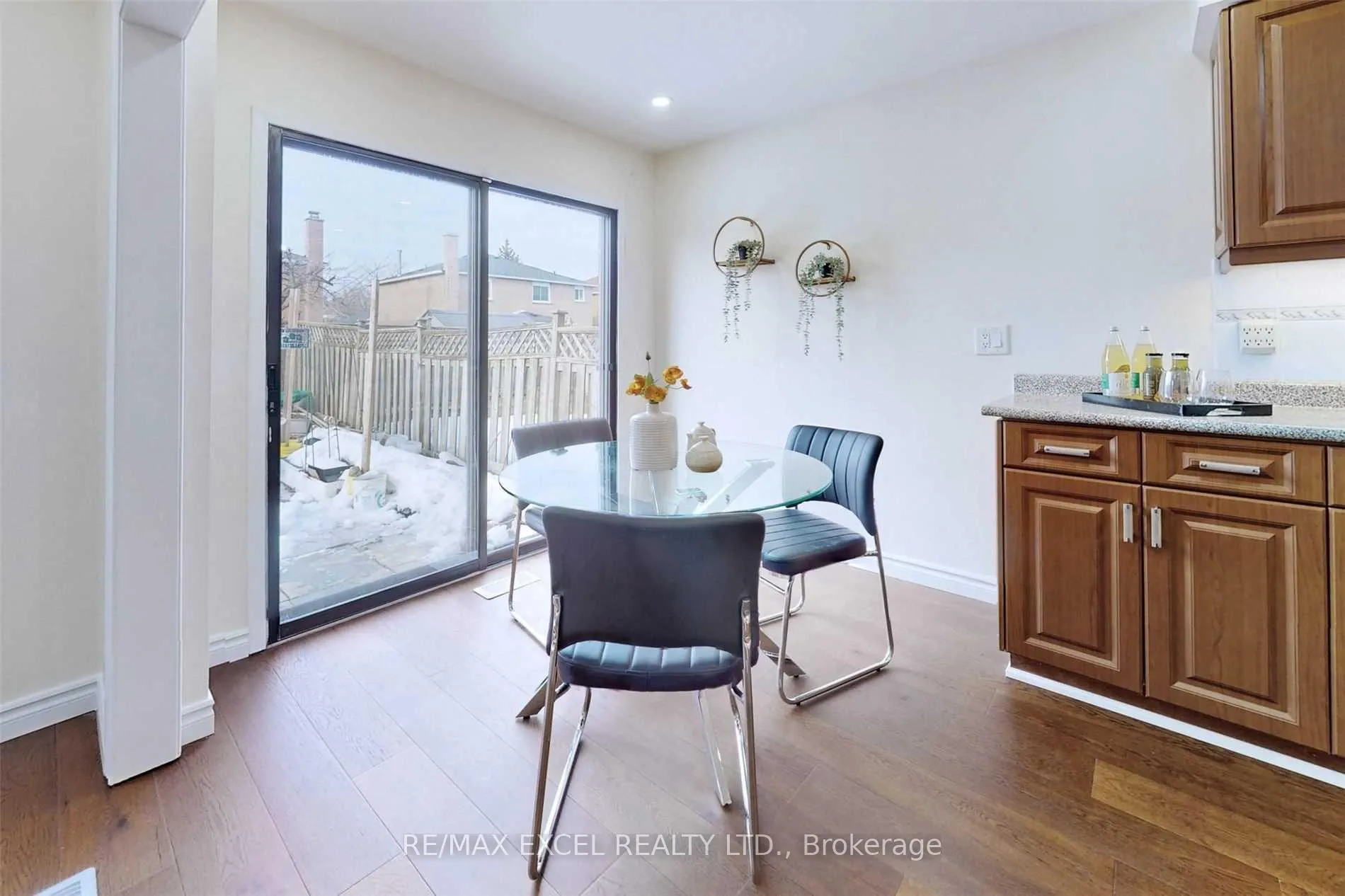 Photo 19 of 28 Karen Miles Crescent, Markham, Middlefield — HOMEH