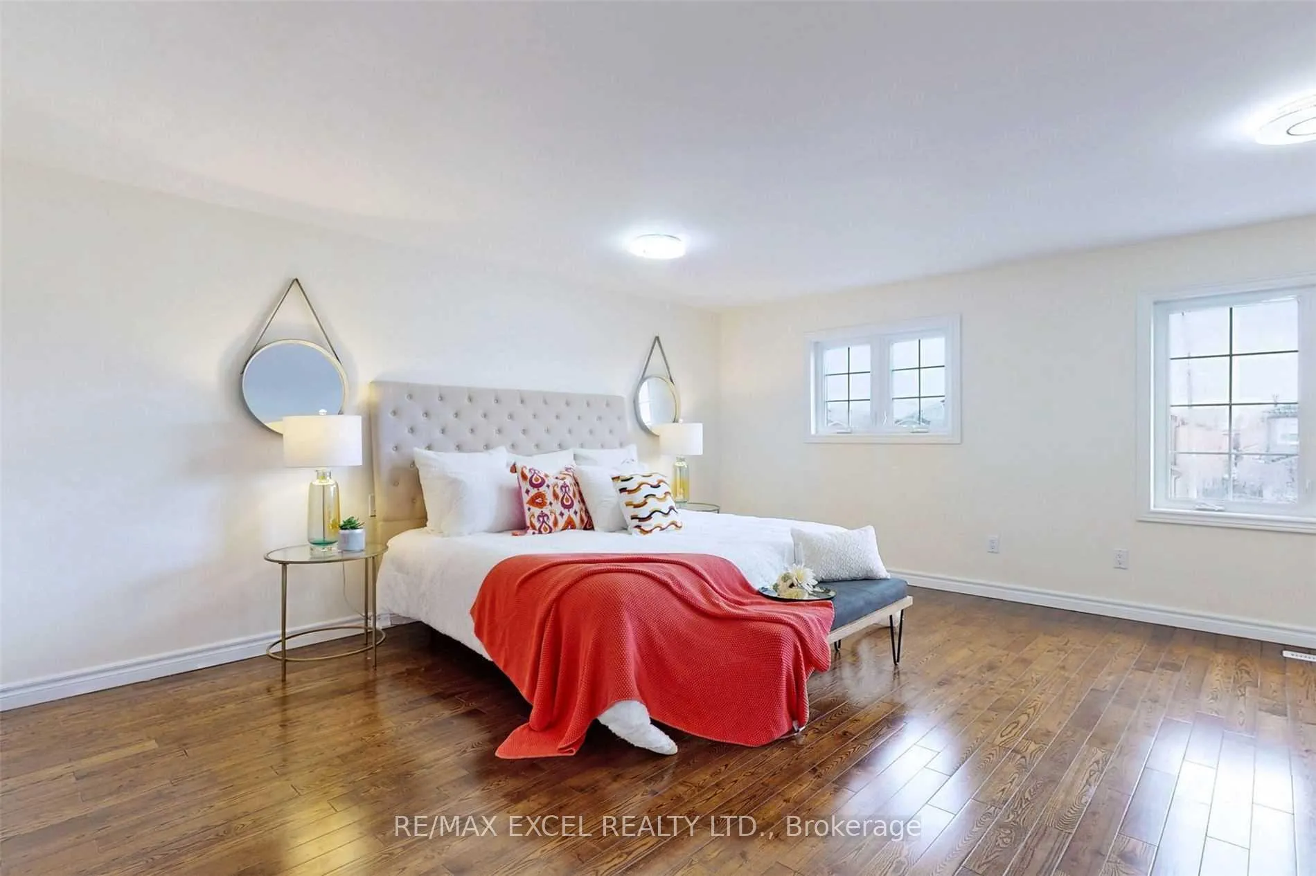 Photo 24 of 28 Karen Miles Crescent, Markham, Middlefield — HOMEH
