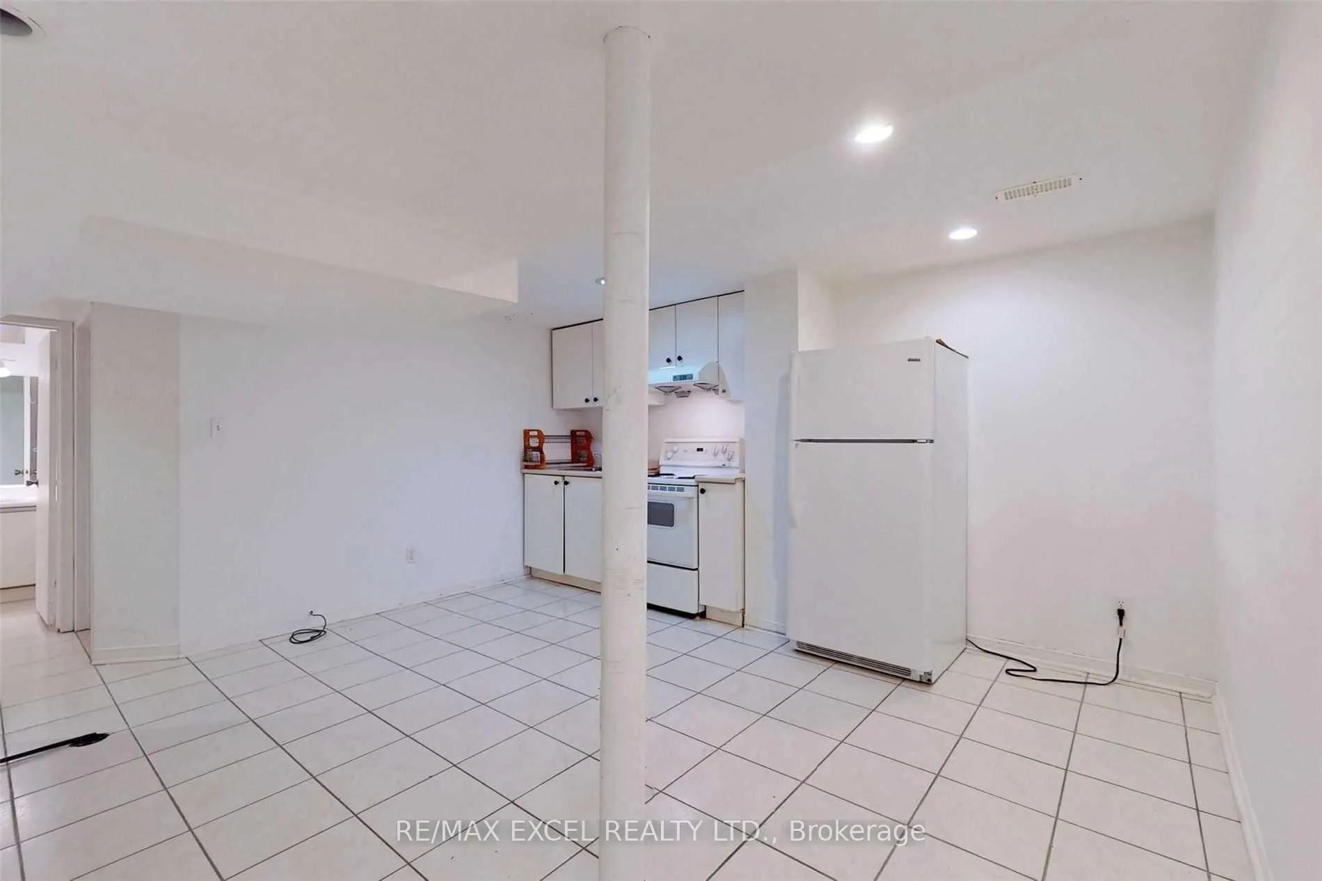 Photo 36 of 28 Karen Miles Crescent, Markham, Middlefield — HOMEH