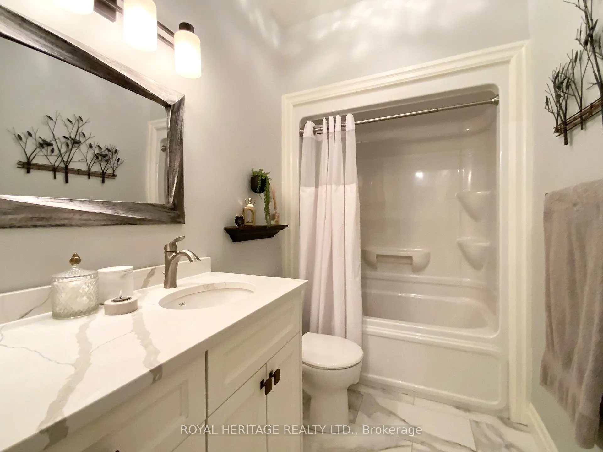 Photo 14 of 126 Mitchell Crescent, Trent Lakes — HOMEH