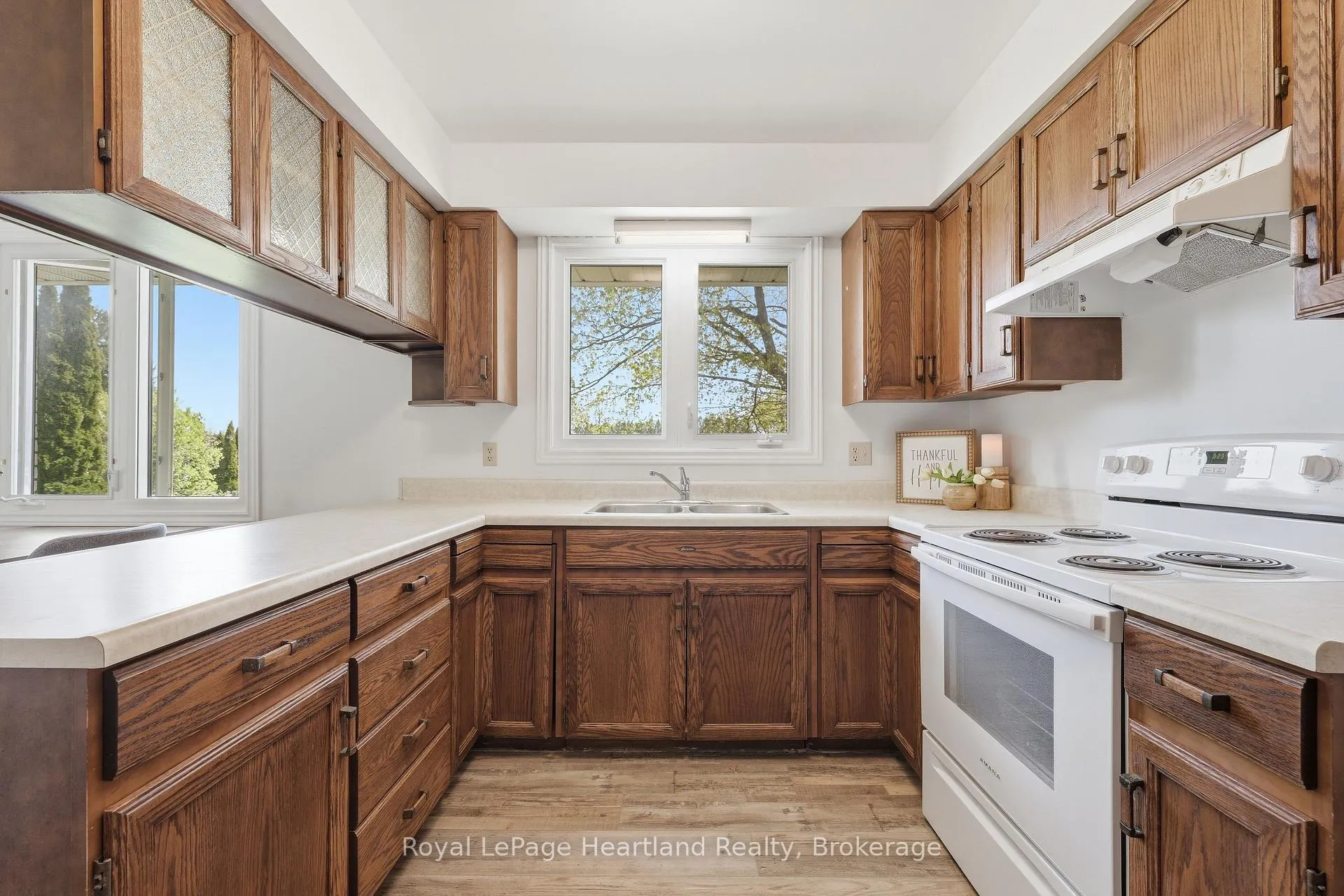 Photo 4 of 80157 Sharpes Creek Line, Central Huron, Goderich — HOMEH