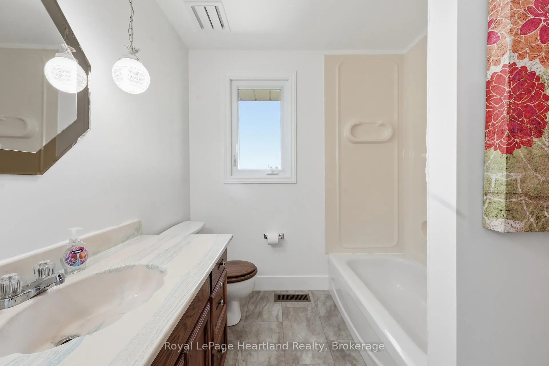 Photo 18 of 80157 Sharpes Creek Line, Central Huron, Goderich — HOMEH