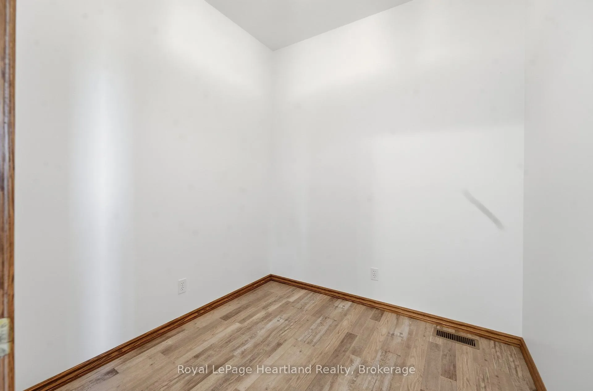 Photo 21 of 80157 Sharpes Creek Line, Central Huron, Goderich — HOMEH