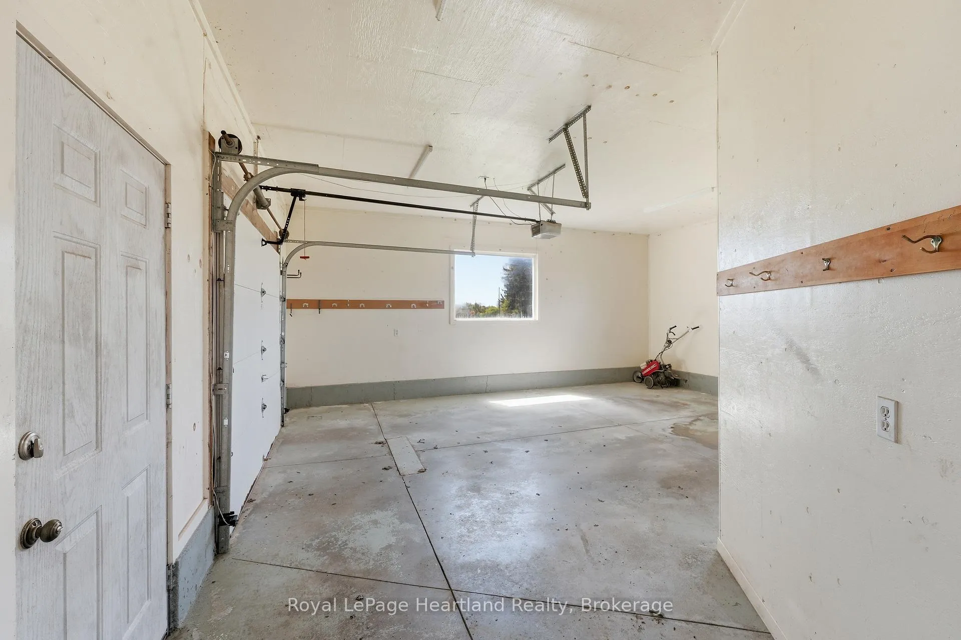Photo 40 of 80157 Sharpes Creek Line, Central Huron, Goderich — HOMEH