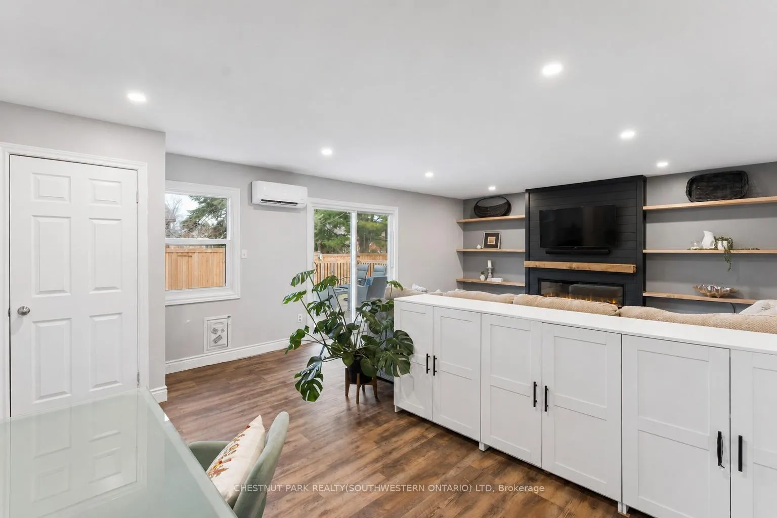 Photo 10 of 137 Donald Street, Kitchener — HOMEH
