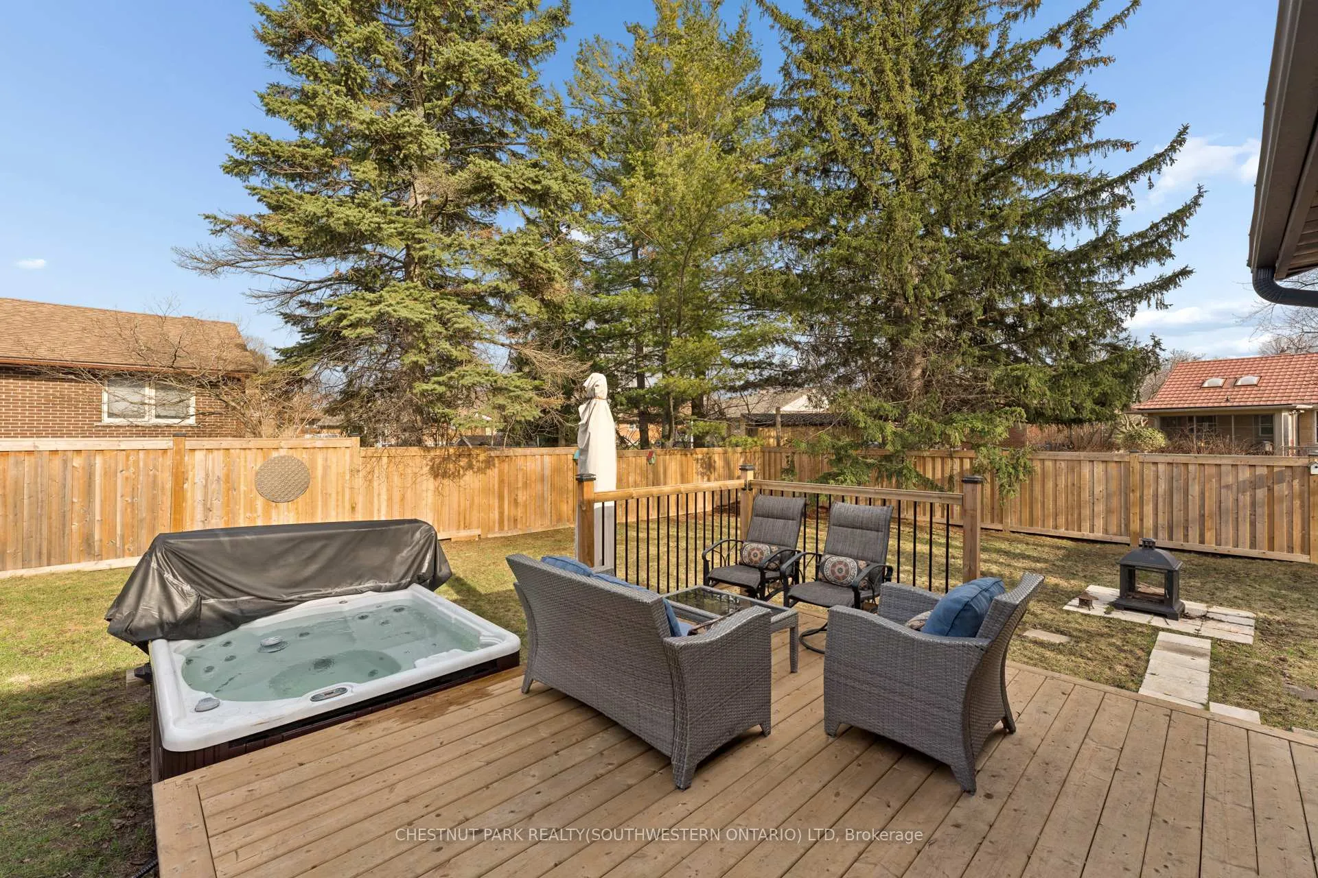 Photo 32 of 137 Donald Street, Kitchener — HOMEH