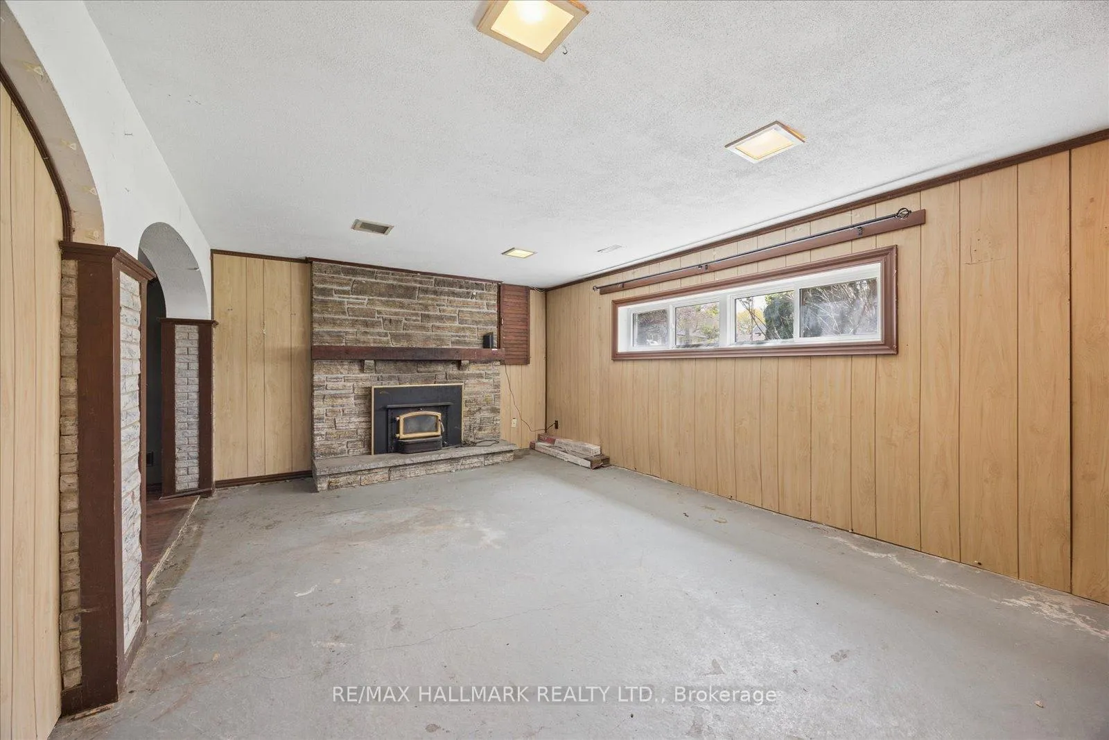 Photo 24 of 95 Booth Drive, Whitchurch-Stouffville, Stouffville — HOMEH