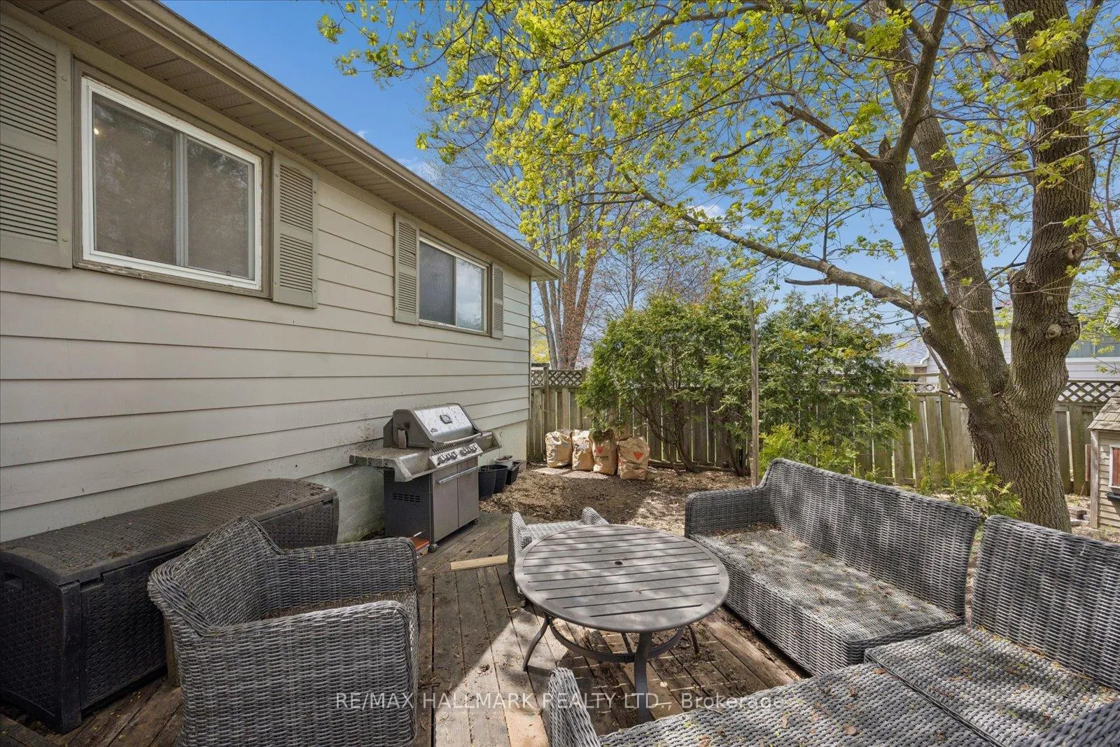 Photo 29 of 95 Booth Drive, Whitchurch-Stouffville, Stouffville — HOMEH