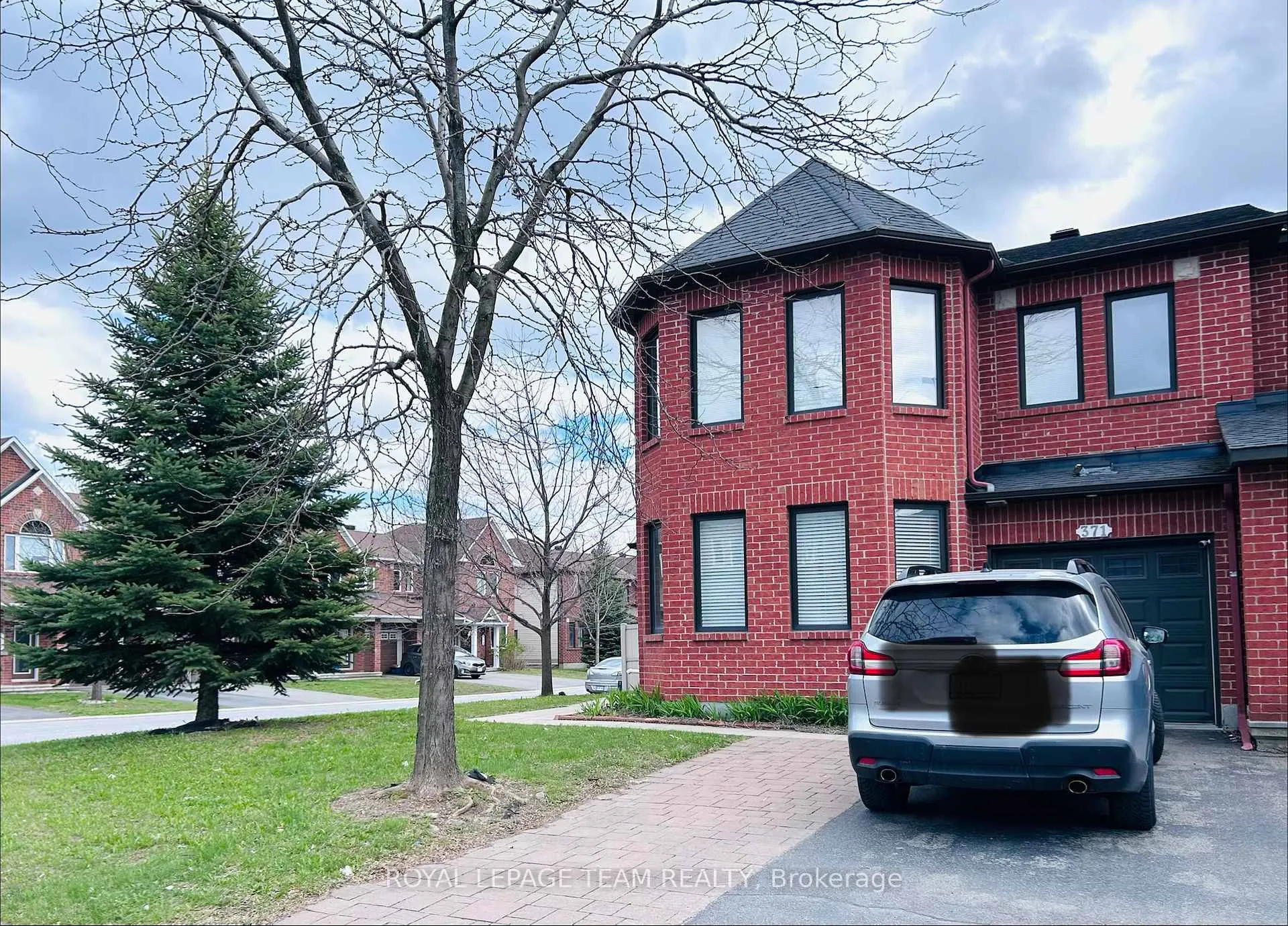 Photo 5 of 371 Balinroan Crescent, Ottawa, Barrhaven - Strandherd — HOMEH