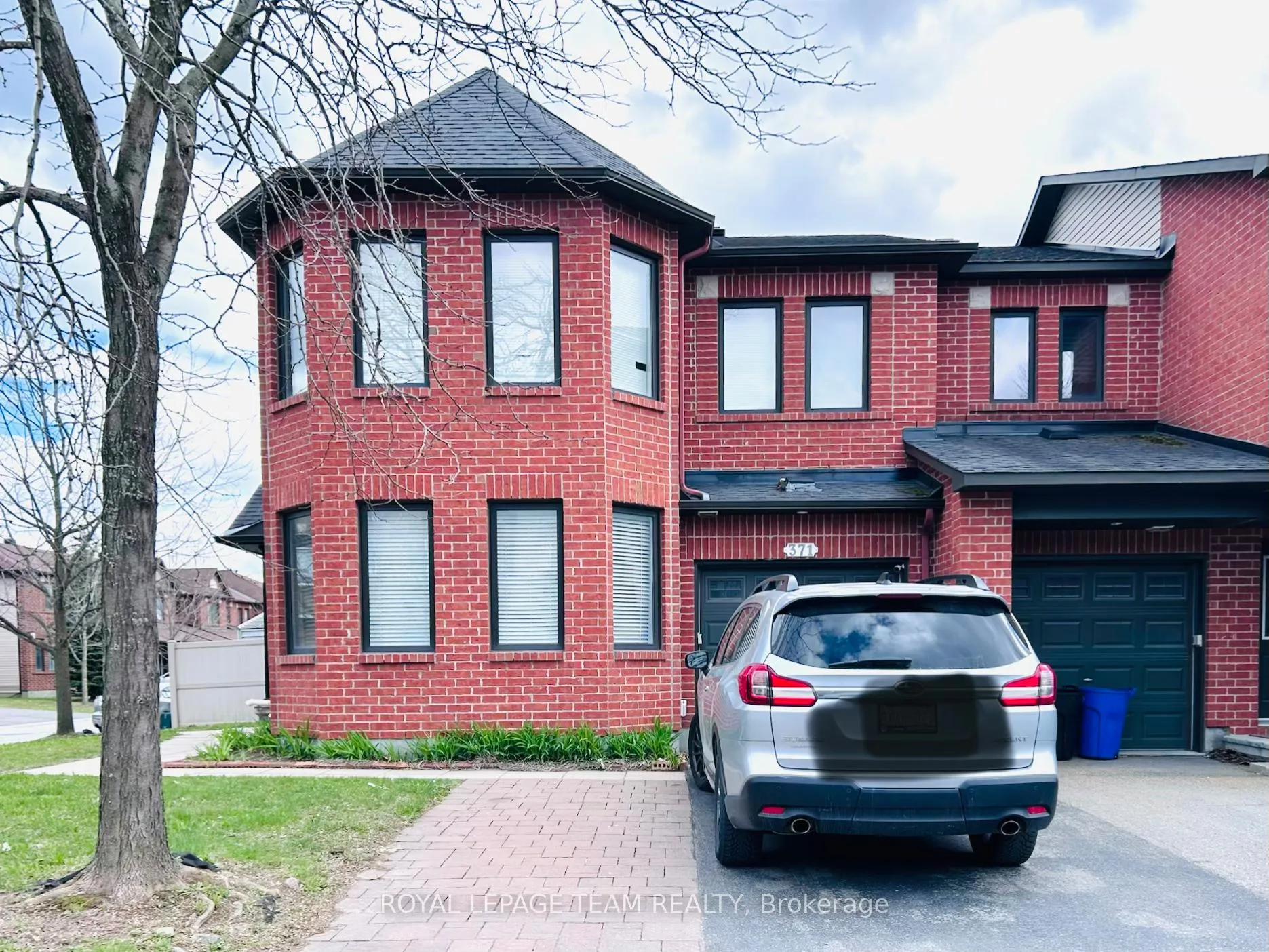 Photo 6 of 371 Balinroan Crescent, Ottawa, Barrhaven - Strandherd — HOMEH