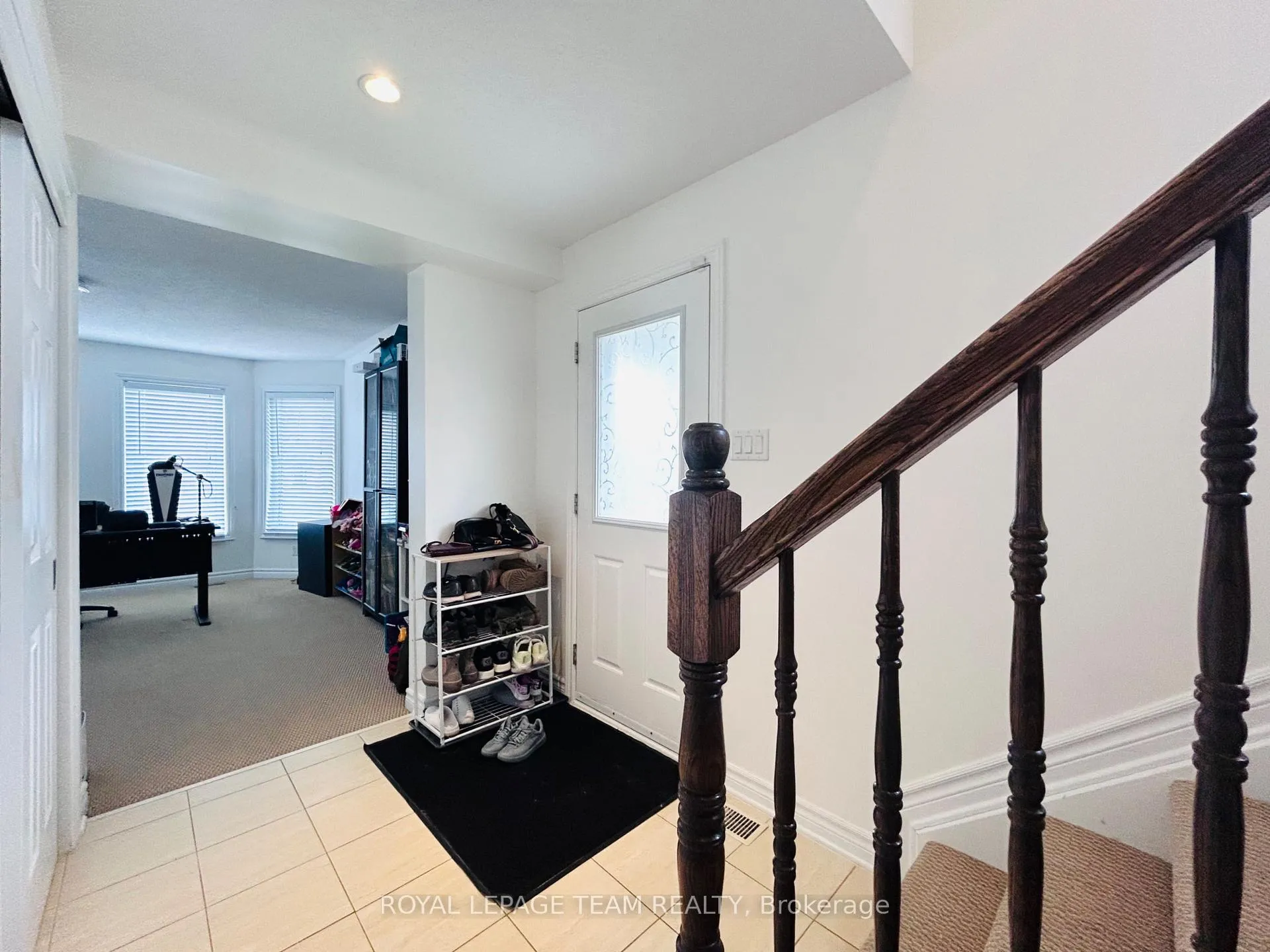 Photo 8 of 371 Balinroan Crescent, Ottawa, Barrhaven - Strandherd — HOMEH