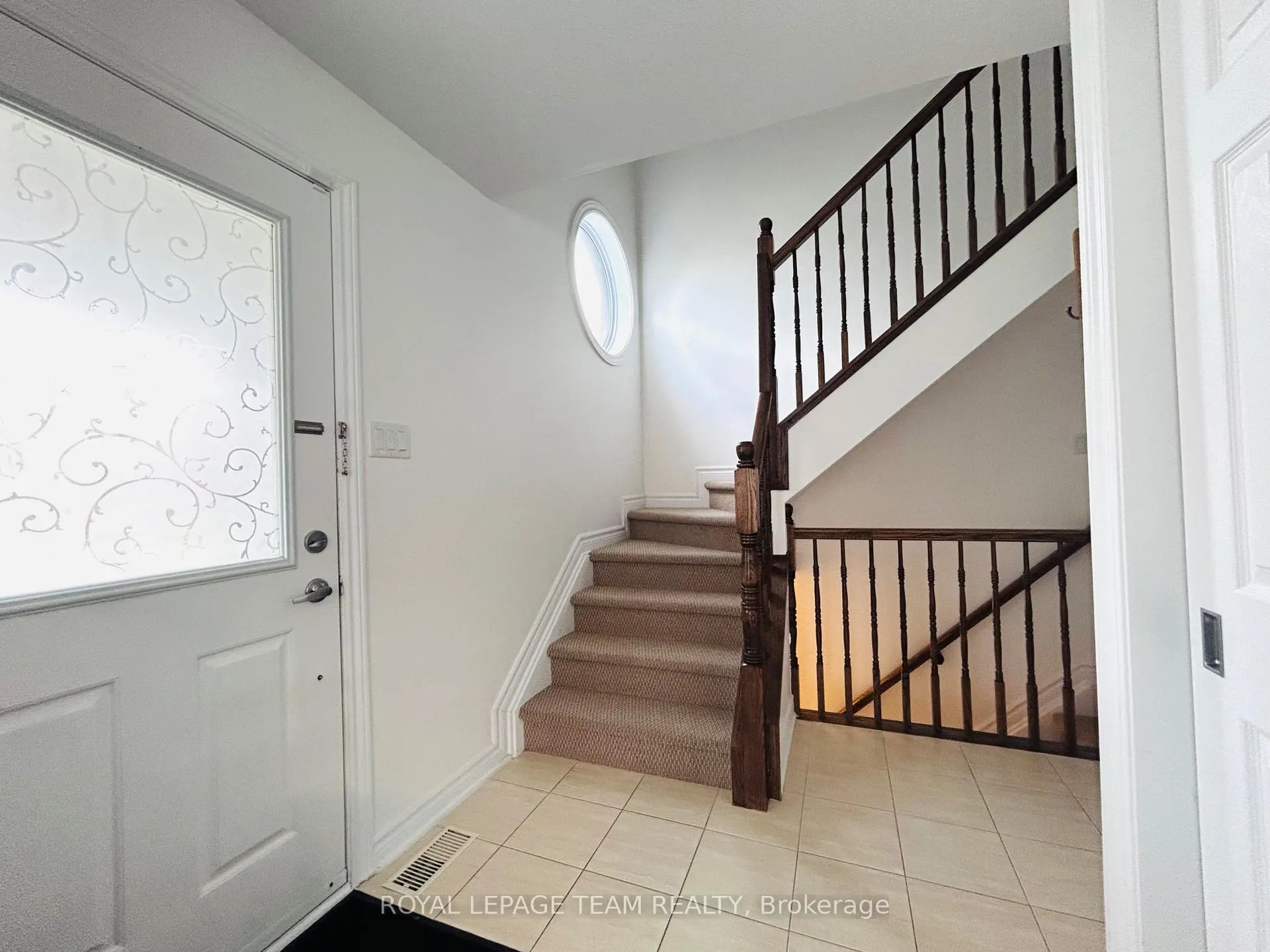 Photo 9 of 371 Balinroan Crescent, Ottawa, Barrhaven - Strandherd — HOMEH