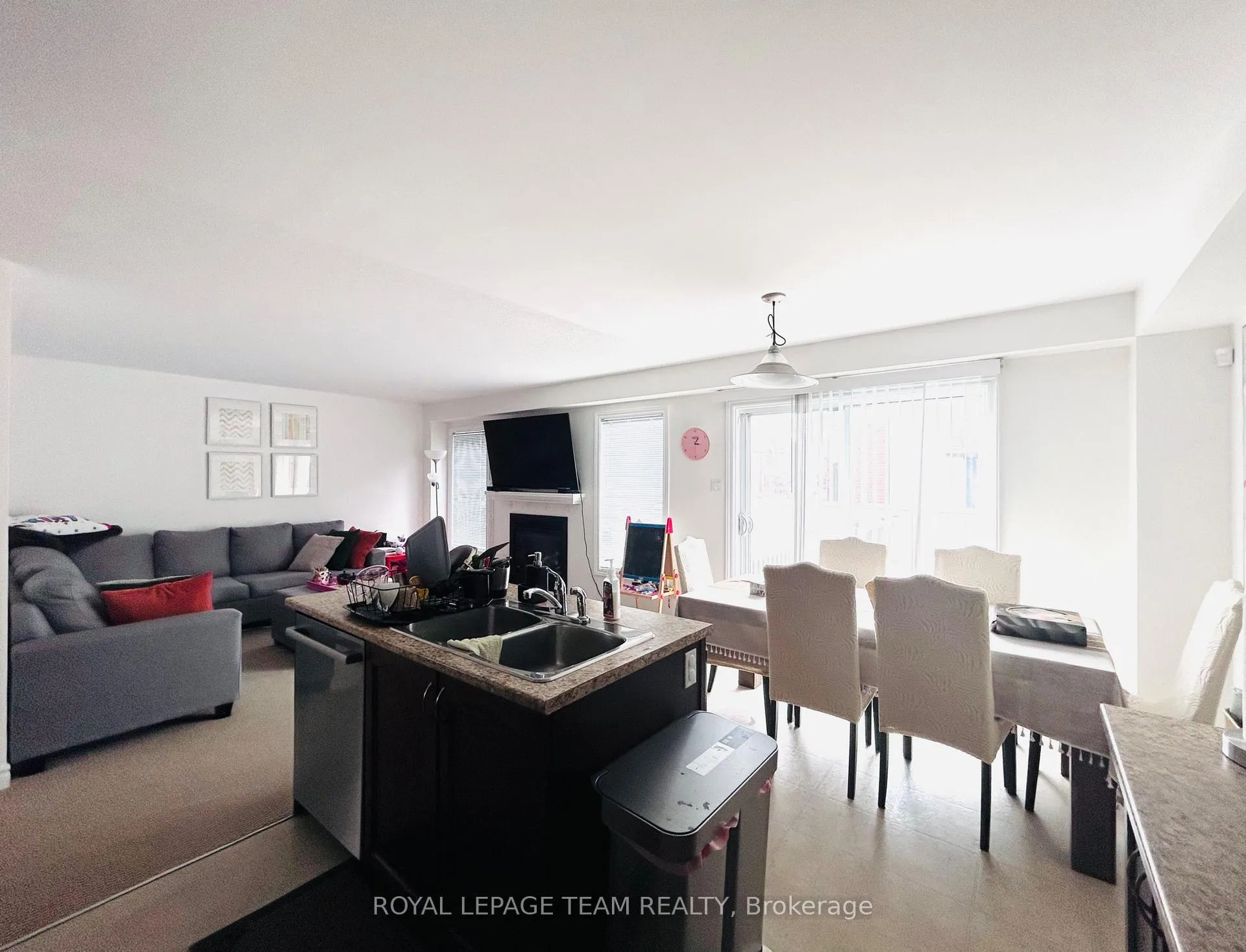 Photo 13 of 371 Balinroan Crescent, Ottawa, Barrhaven - Strandherd — HOMEH
