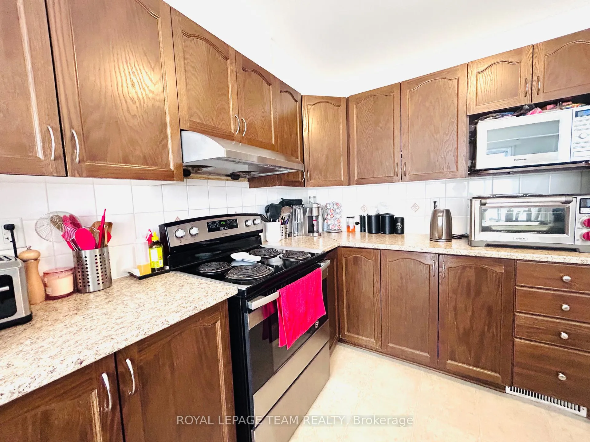 Photo 18 of 371 Balinroan Crescent, Ottawa, Barrhaven - Strandherd — HOMEH