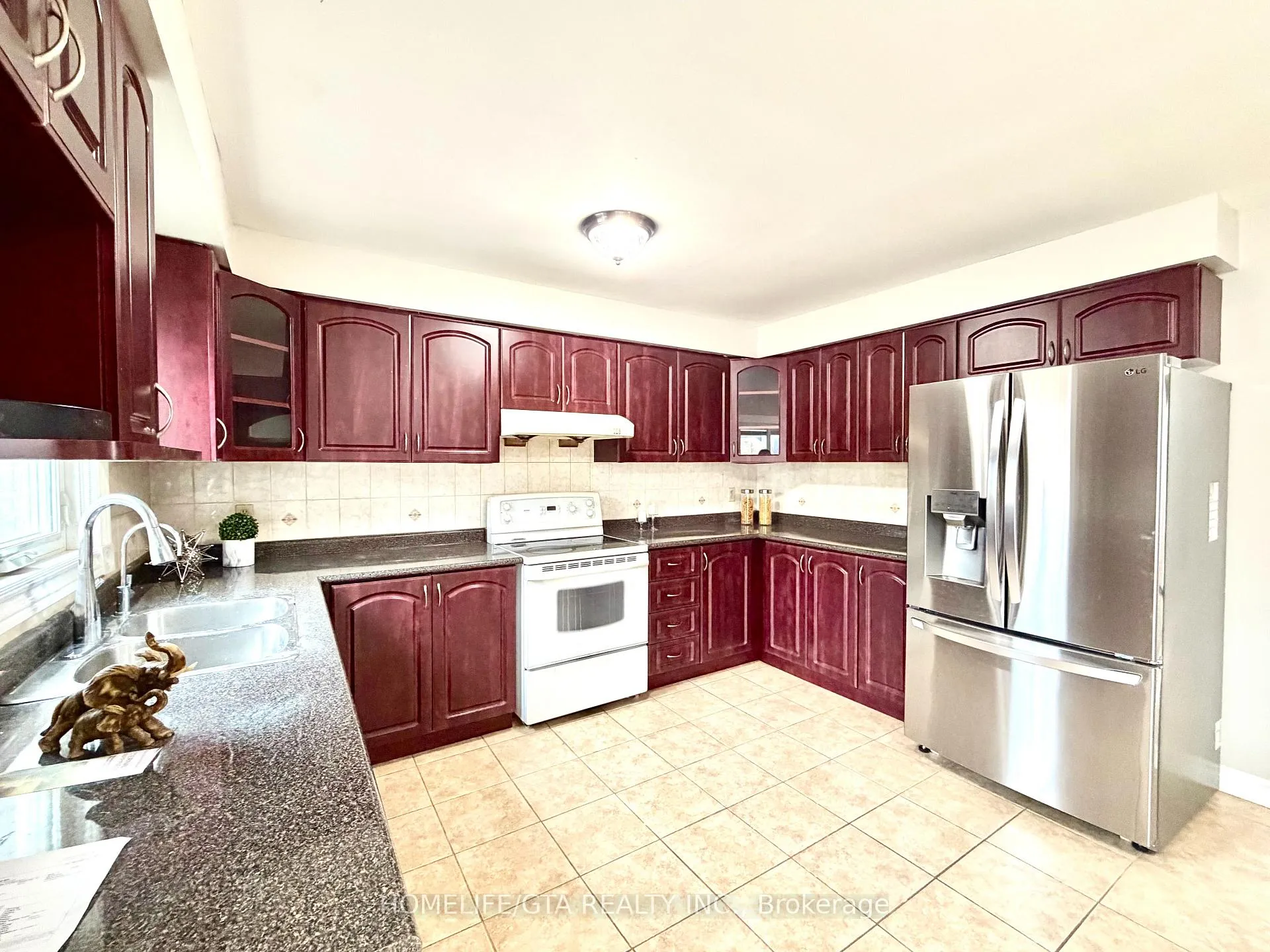 Photo 11 of 12 Grayson Crescent, Scarborough, Rouge — HOMEH