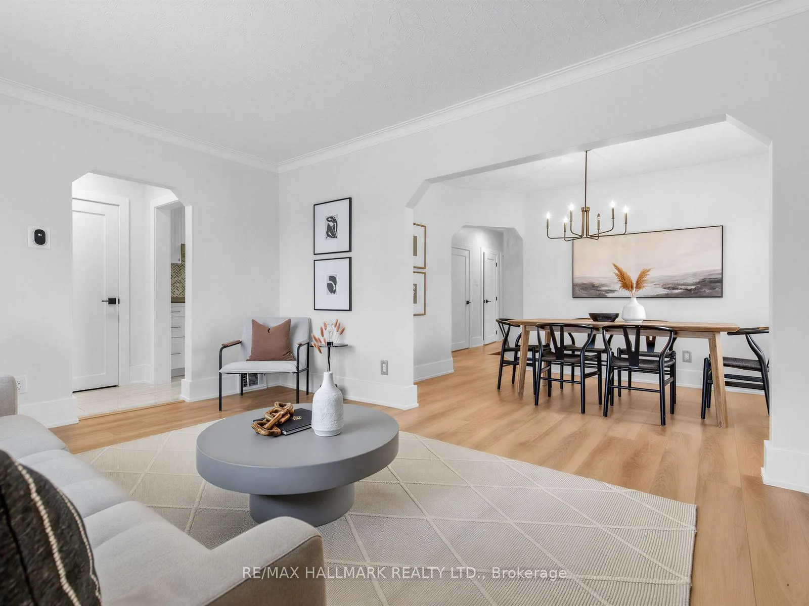 Photo 6 of 1 Ferncliff Court, Toronto, O'Connor-Parkview — HOMEH