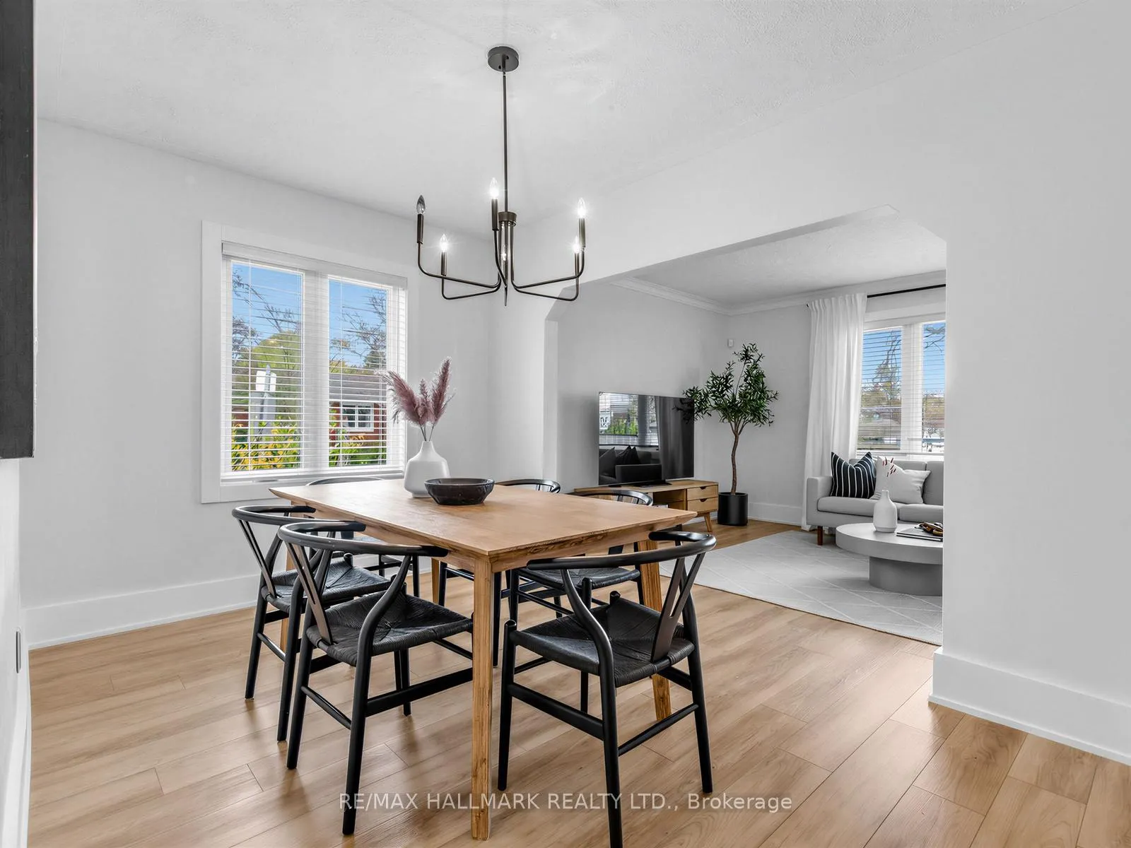 Photo 9 of 1 Ferncliff Court, Toronto, O'Connor-Parkview — HOMEH