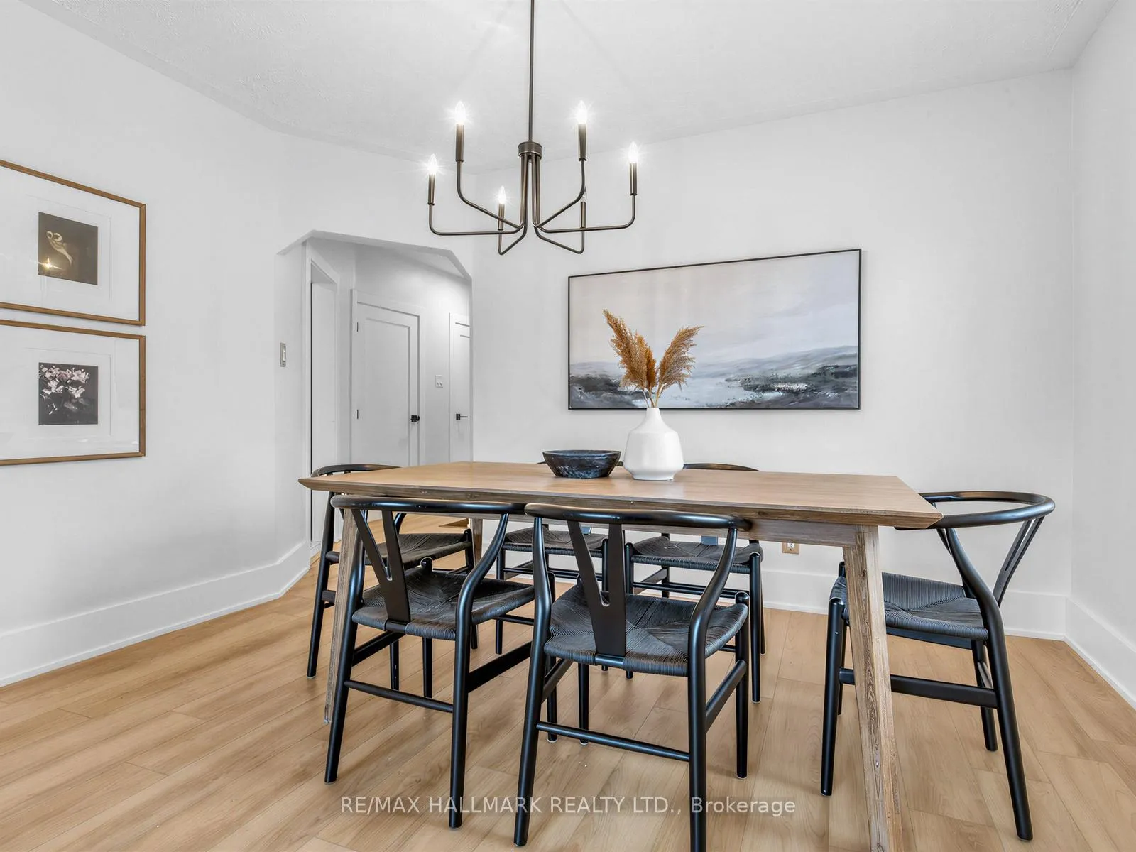 Photo 10 of 1 Ferncliff Court, Toronto, O'Connor-Parkview — HOMEH
