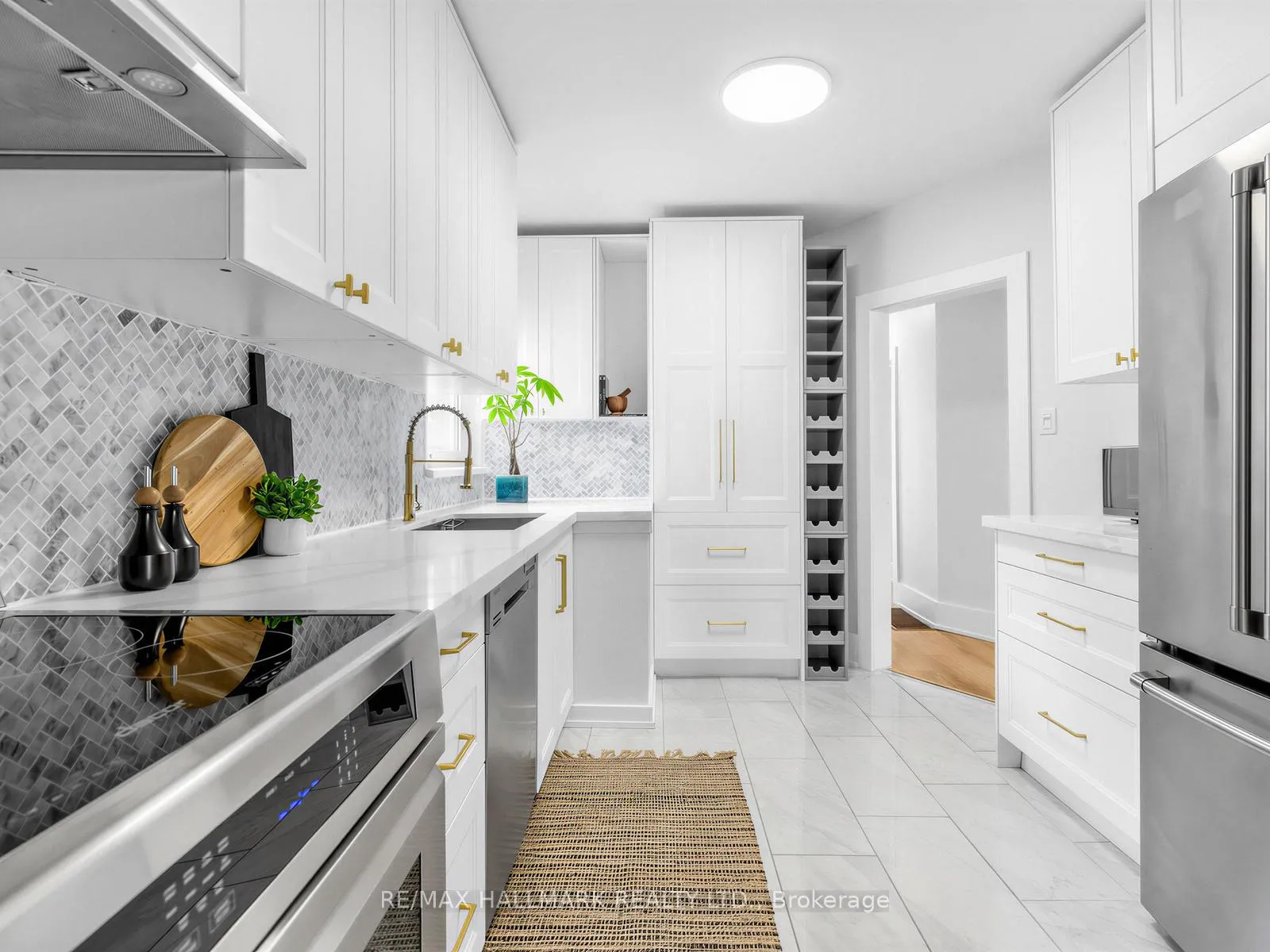 Photo 12 of 1 Ferncliff Court, Toronto, O'Connor-Parkview — HOMEH