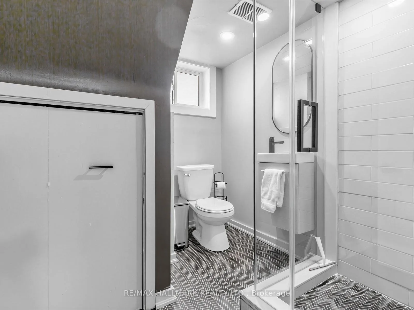 Photo 28 of 1 Ferncliff Court, Toronto, O'Connor-Parkview — HOMEH