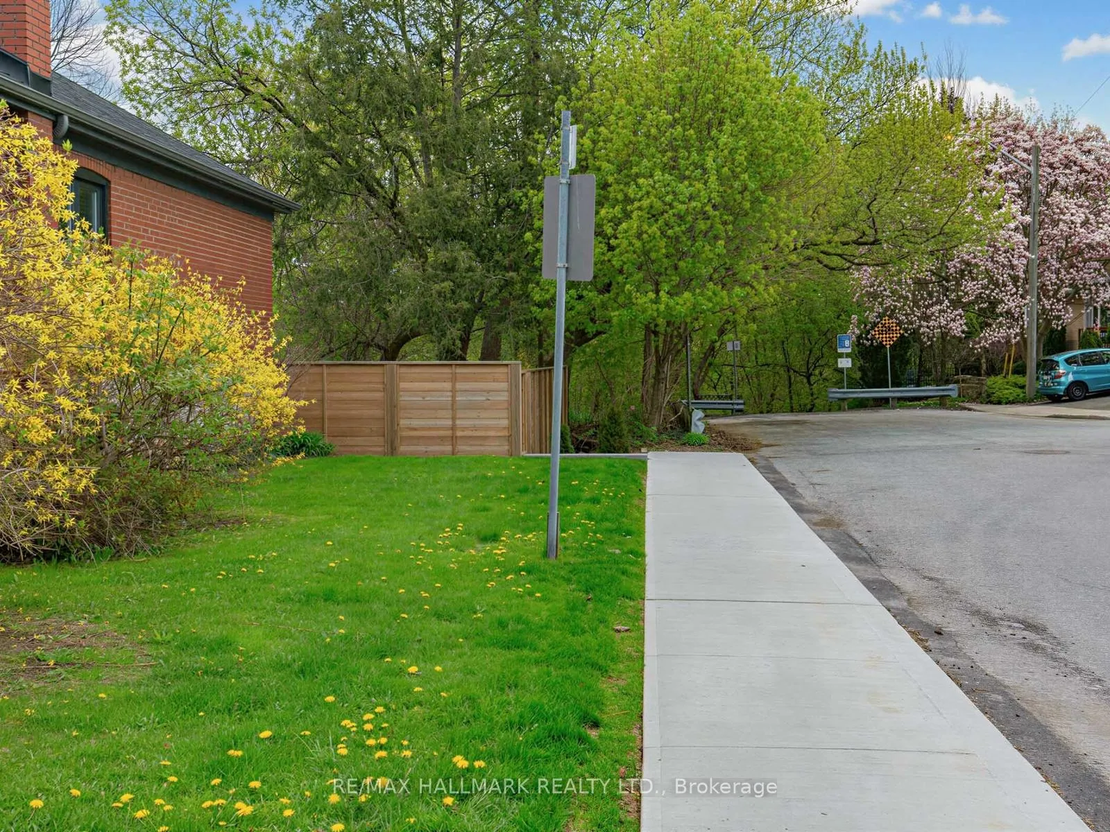 Photo 35 of 1 Ferncliff Court, Toronto, O'Connor-Parkview — HOMEH