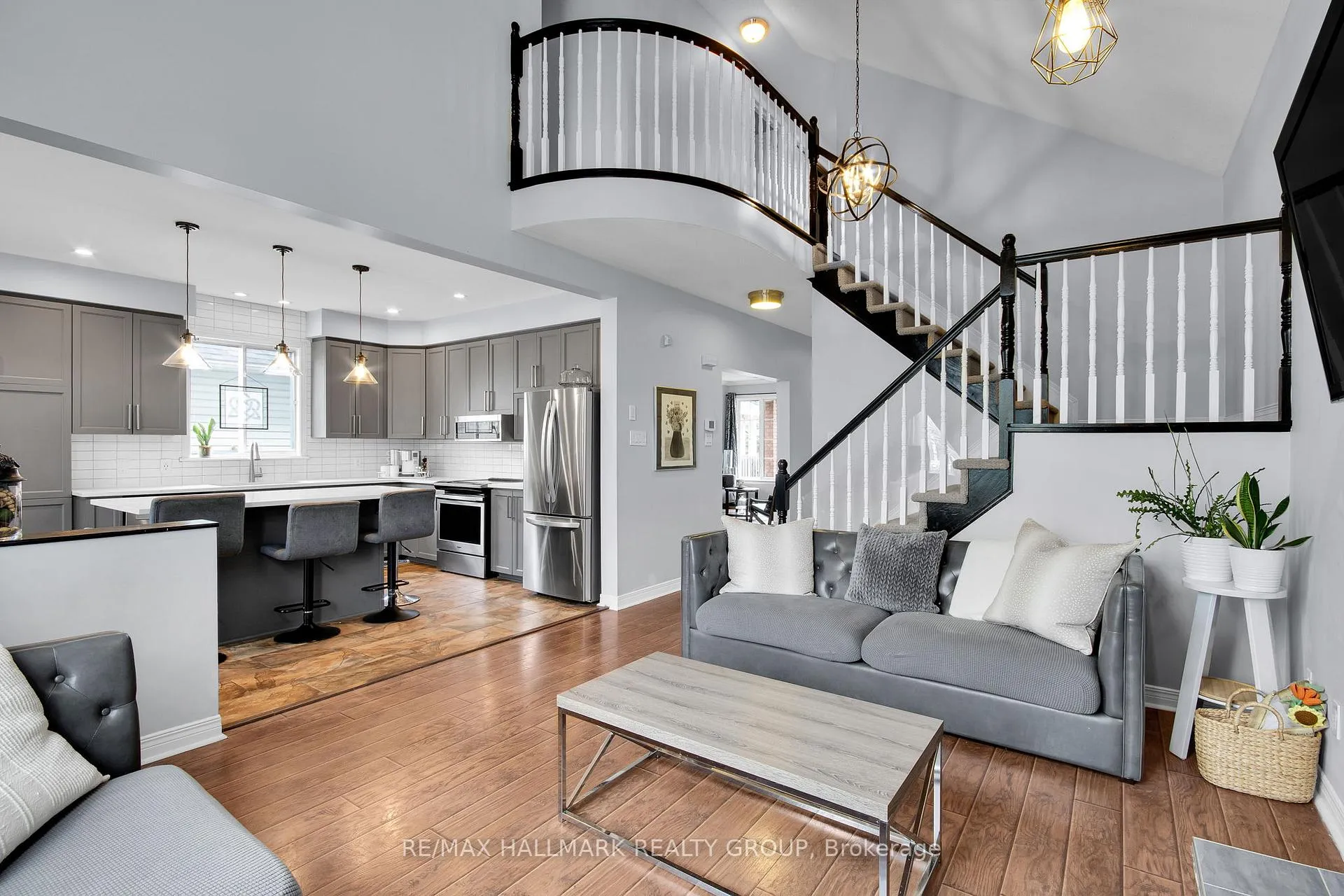 Photo 7 of 4362 Rainforest Drive, Ottawa, Riverside South/Gloucester Glen — HOMEH