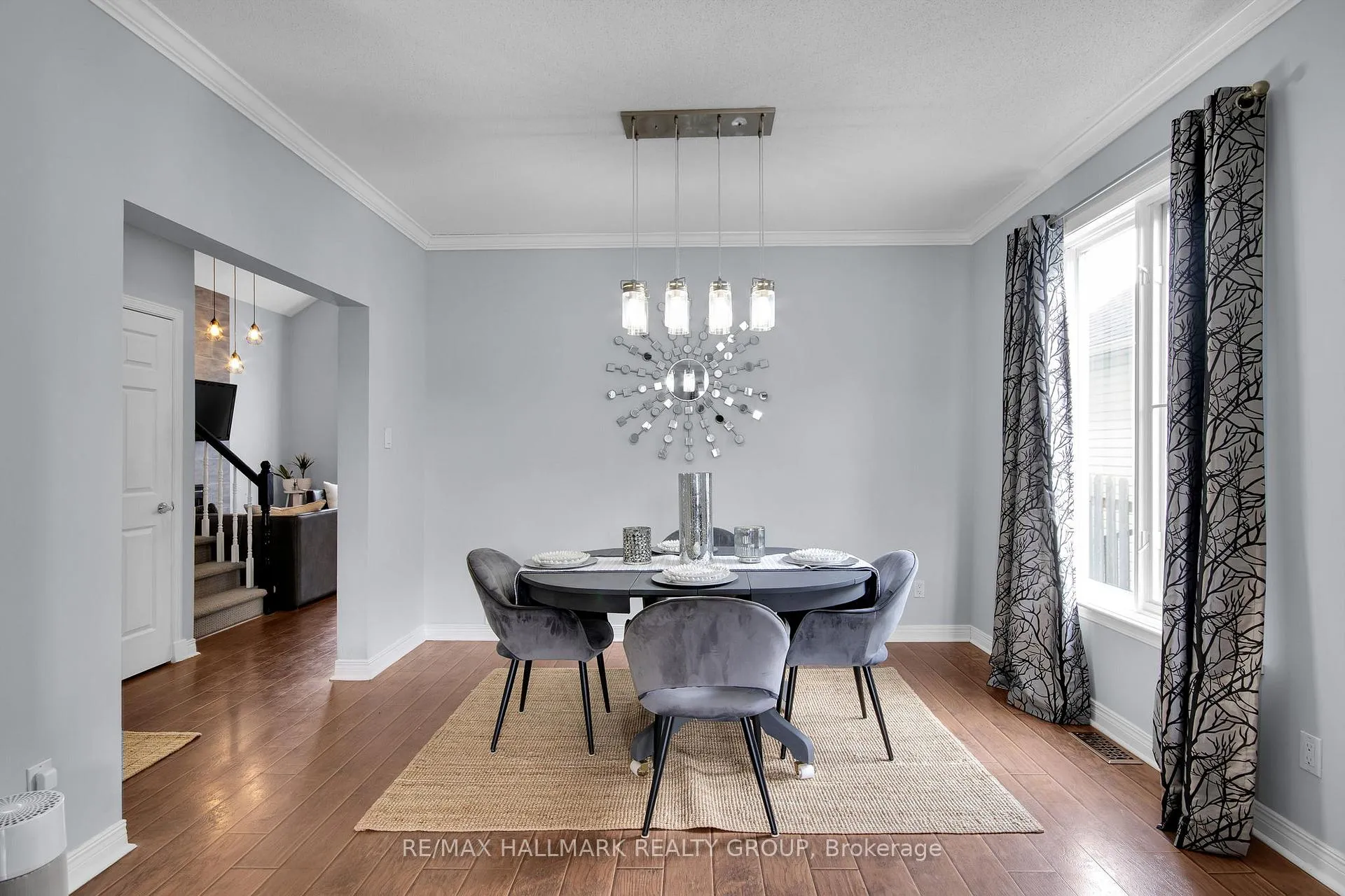 Photo 15 of 4362 Rainforest Drive, Ottawa, Riverside South/Gloucester Glen — HOMEH