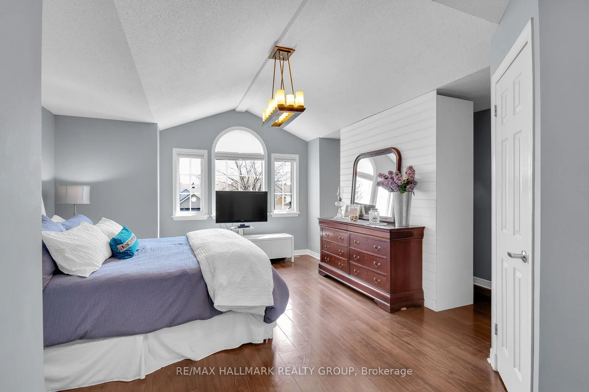 Photo 23 of 4362 Rainforest Drive, Ottawa, Riverside South/Gloucester Glen — HOMEH