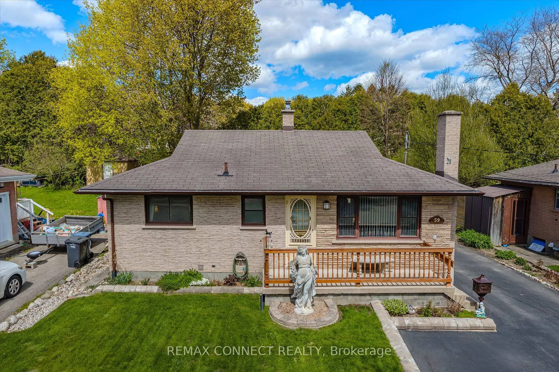 Photo 2 of 59 Knightswood Boulevard, Guelph, Riverside Park — HOMEH