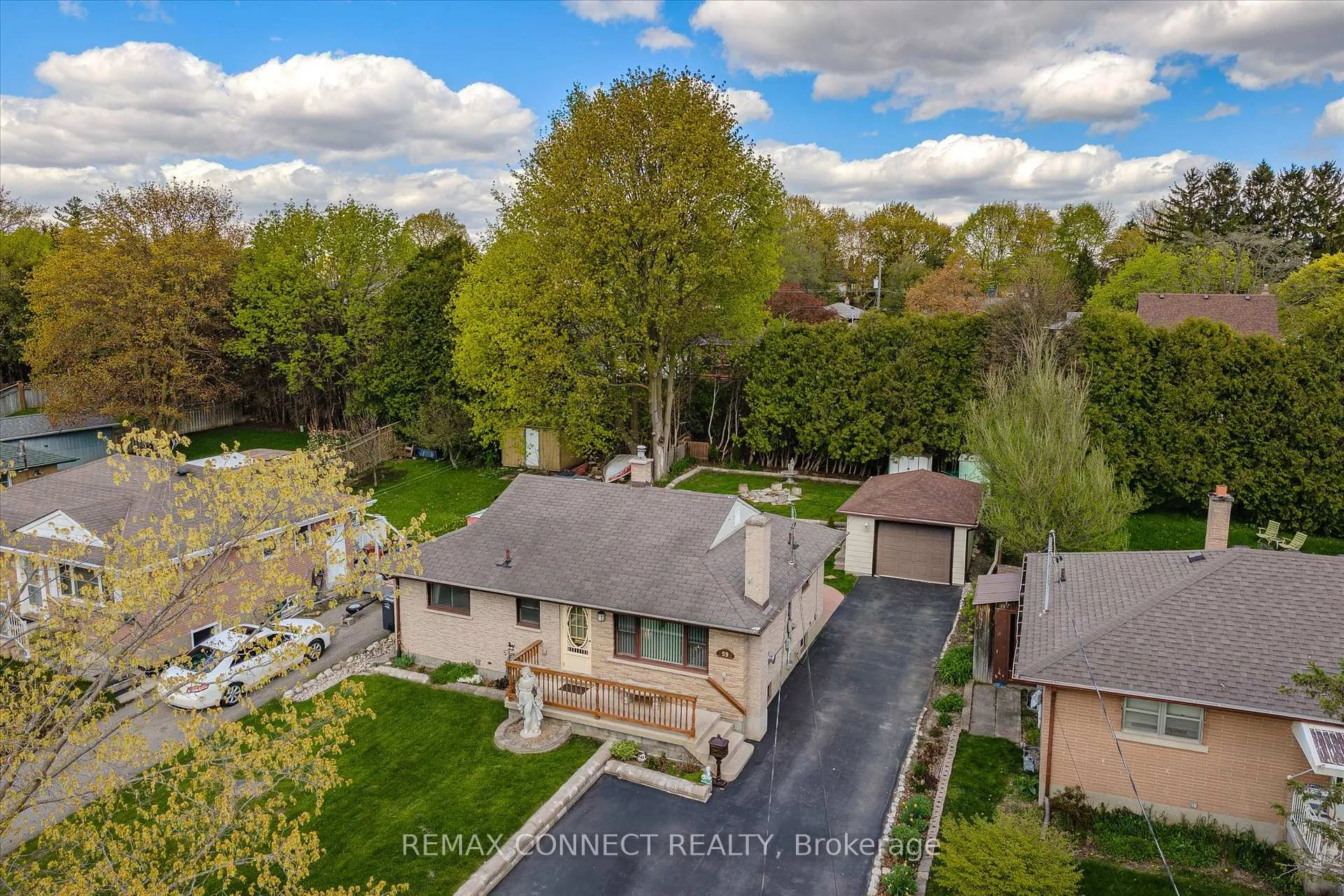 Photo 4 of 59 Knightswood Boulevard, Guelph, Riverside Park — HOMEH