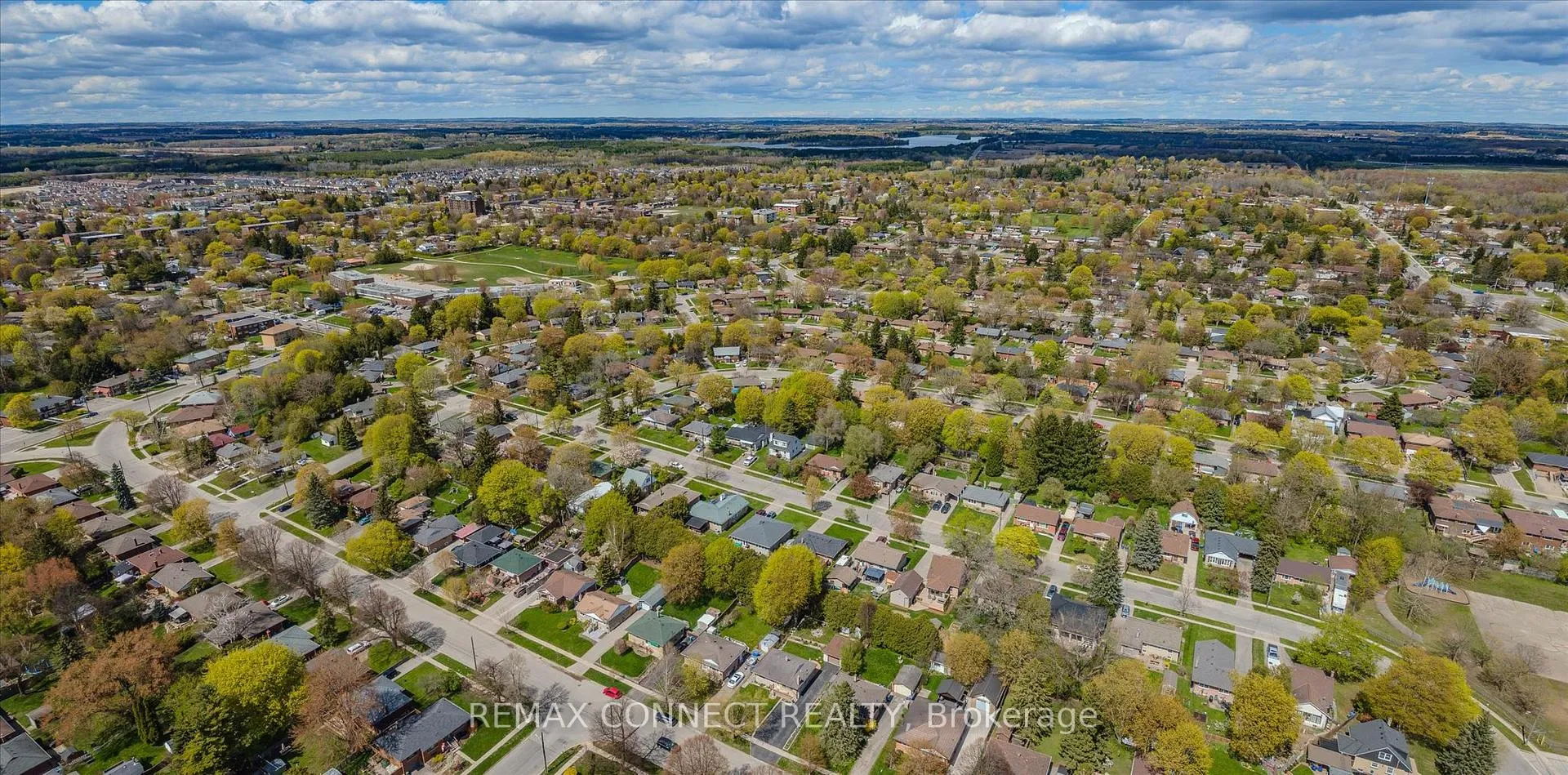 Photo 8 of 59 Knightswood Boulevard, Guelph, Riverside Park — HOMEH