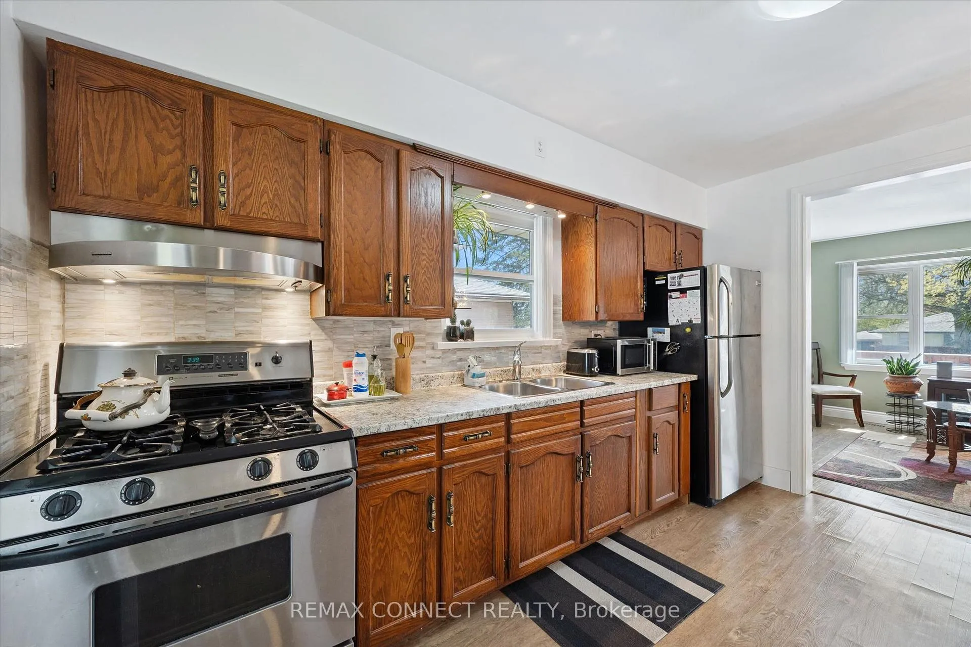 Photo 20 of 59 Knightswood Boulevard, Guelph, Riverside Park — HOMEH