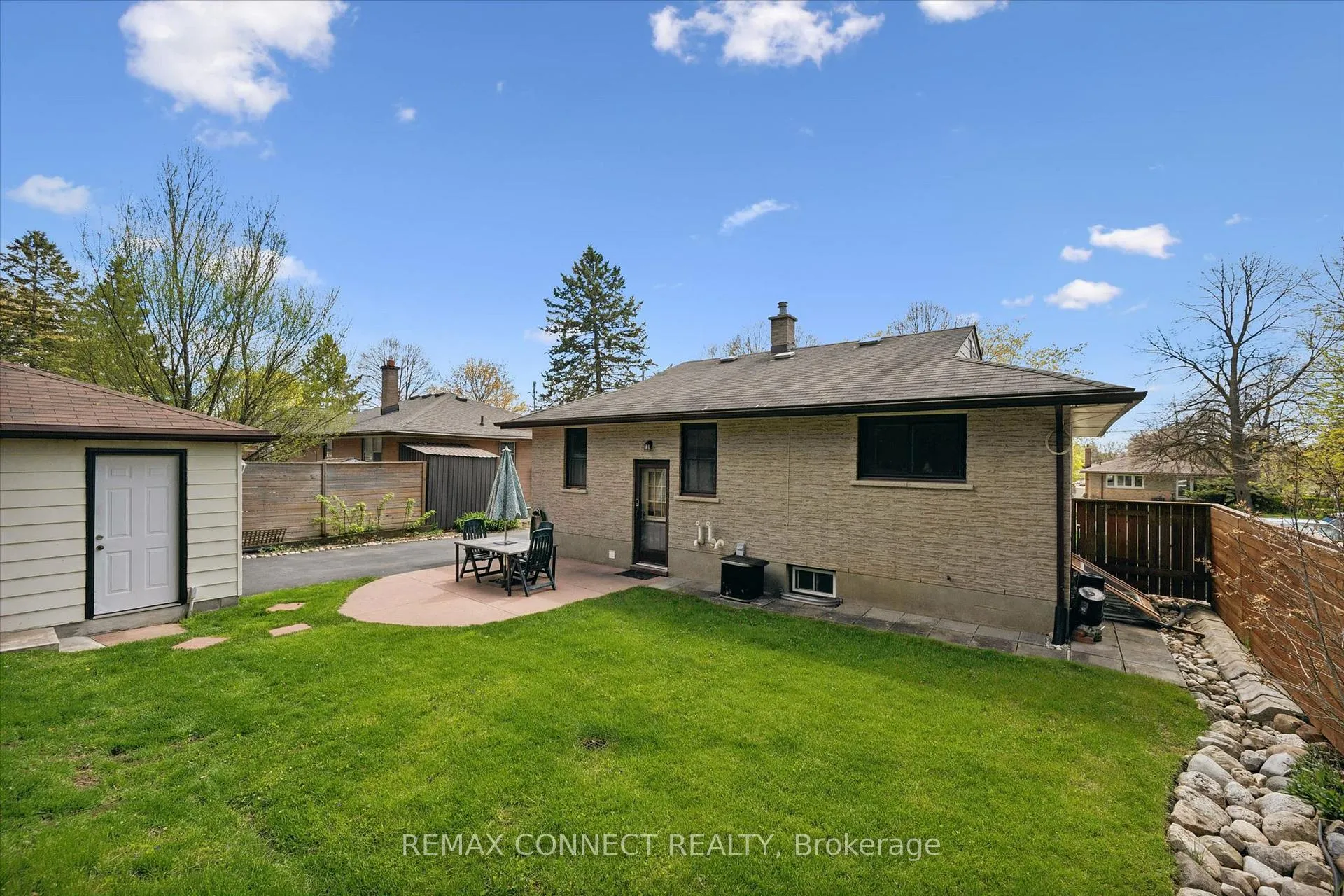 Photo 37 of 59 Knightswood Boulevard, Guelph, Riverside Park — HOMEH