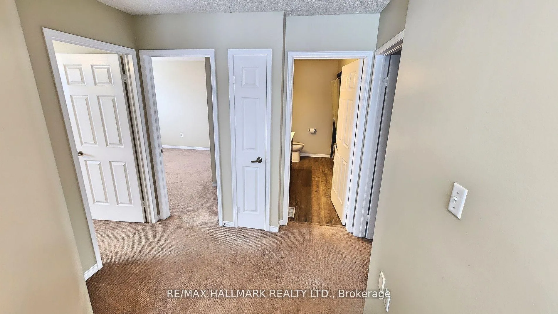 Photo 9 of 48 Downing Crescent, Barrie, Holly — HOMEH