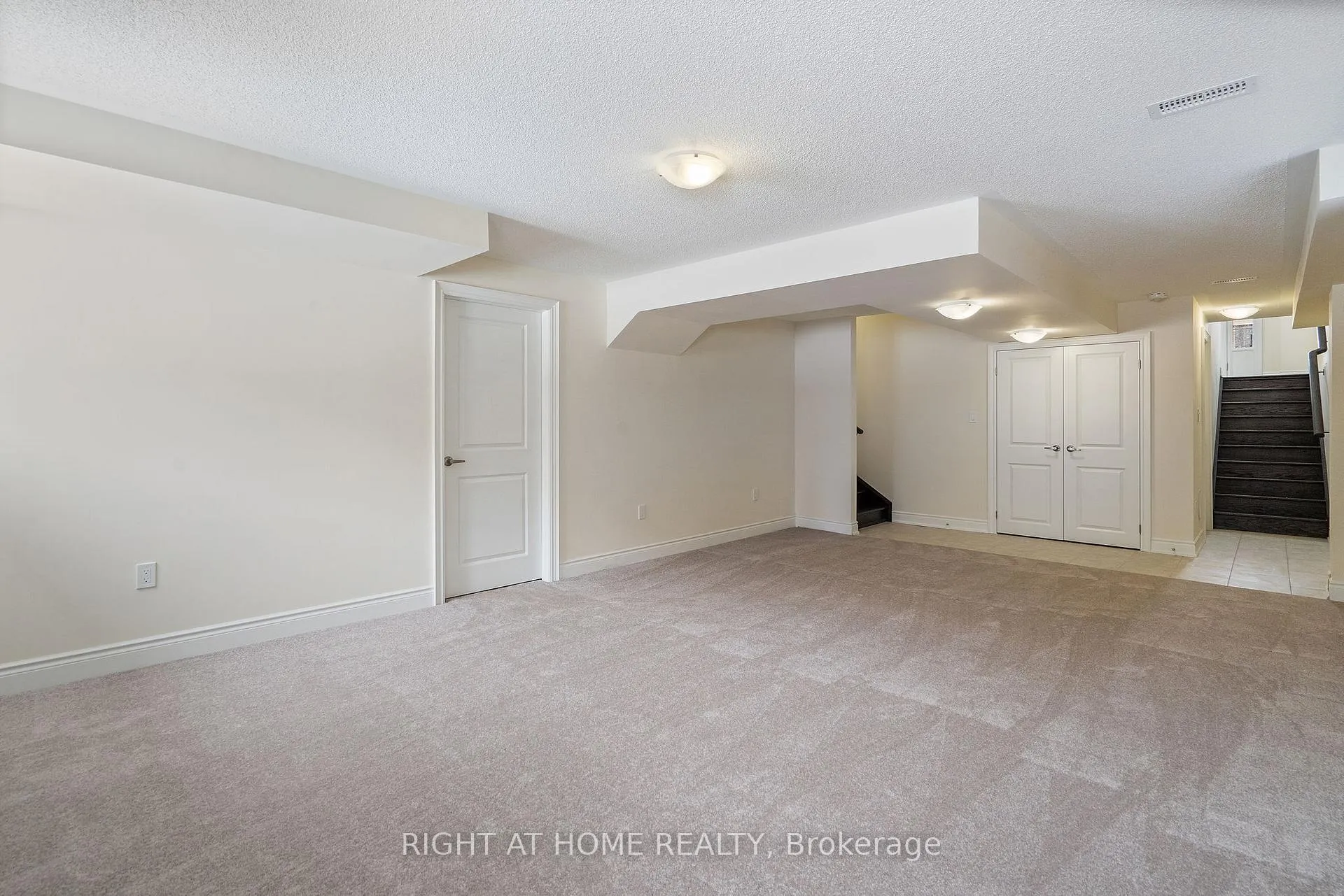 Photo 11 of 41 Ferguson Drive, Erin — HOMEH
