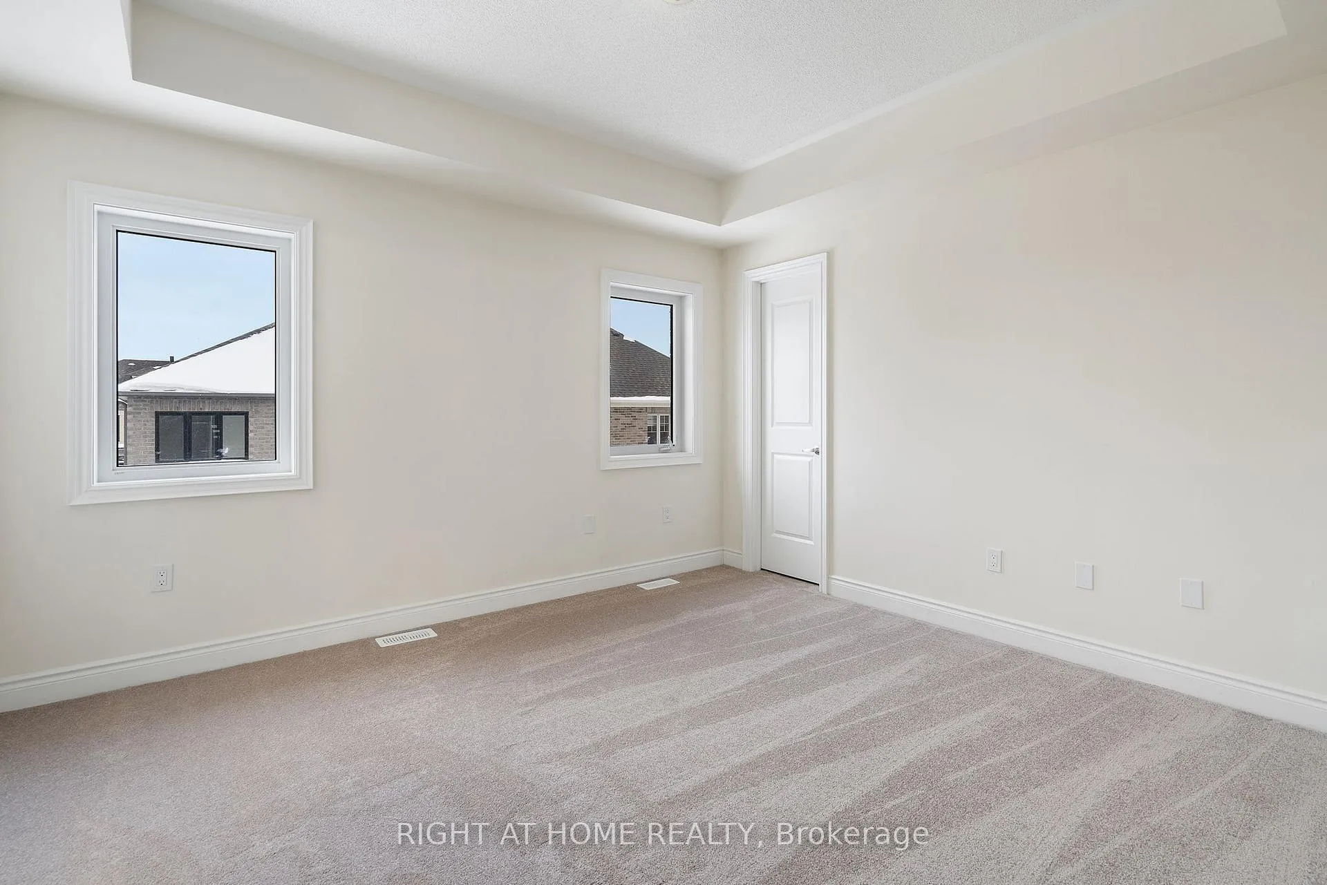 Photo 12 of 41 Ferguson Drive, Erin — HOMEH