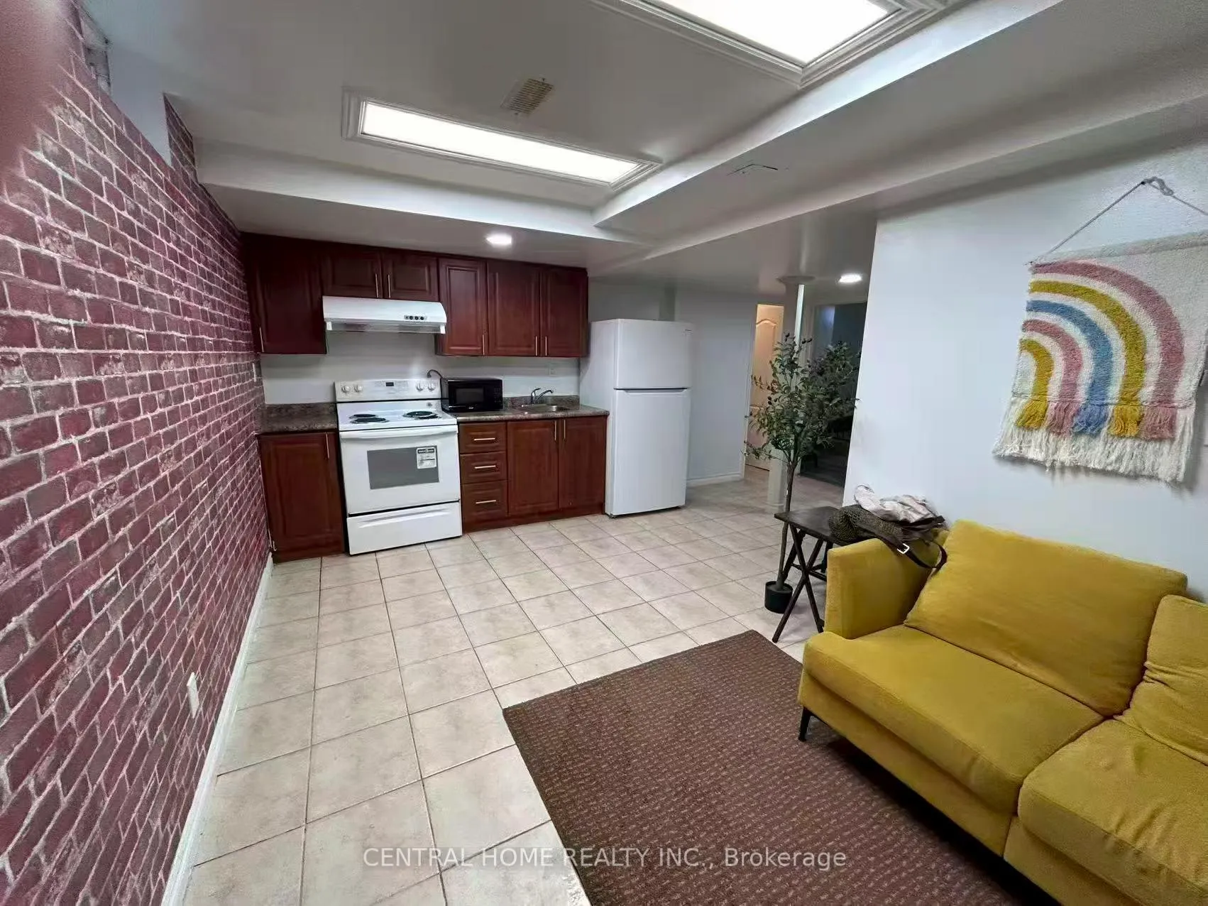 Photo 3 of Unit Bsmt, 25 Eastvale Drive, Markham, Cedarwood — HOMEH