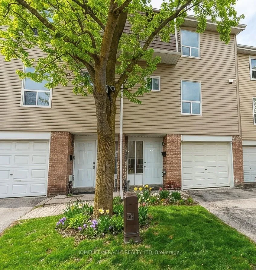 Photo 1 of 40 Ellis Drive, Brampton, Southgate — HOMEH