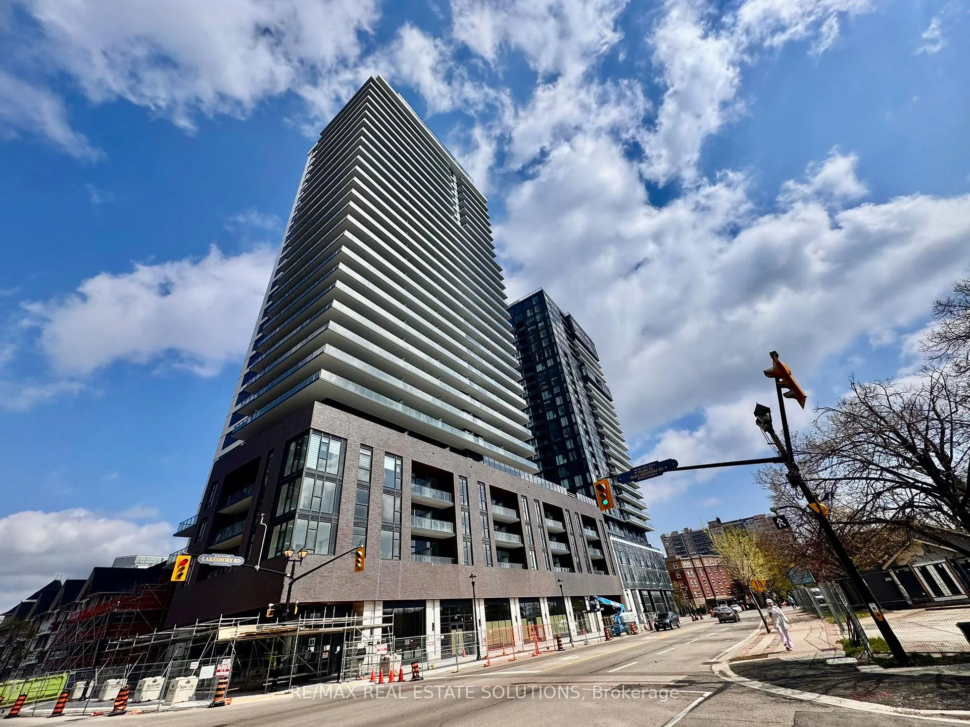 Photo 1 of Unit 905, 2075 Lakeshore Road, Burlington, Brant — HOMEH