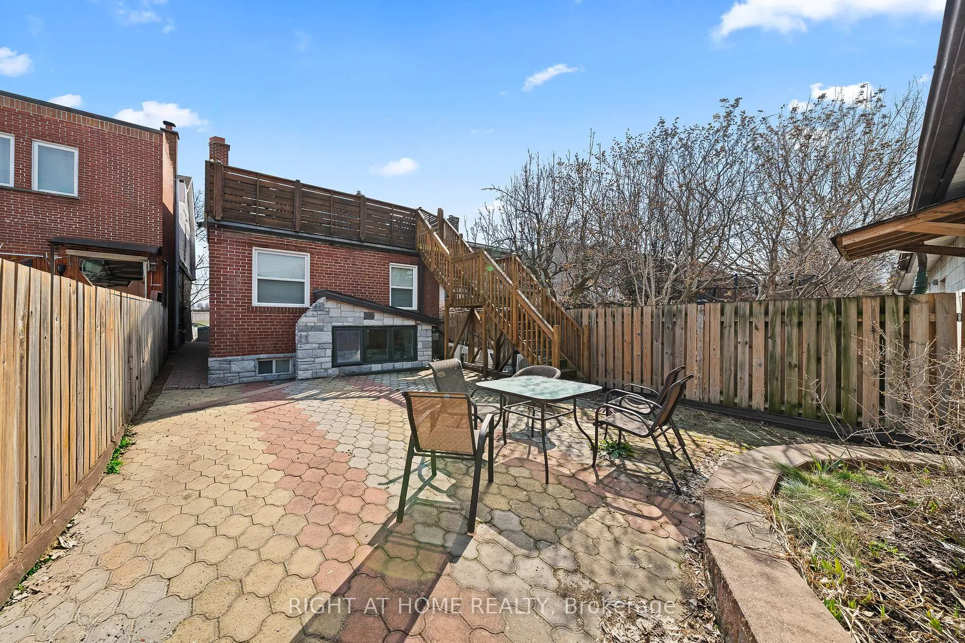 Photo 5 of Unit 4, 490 Brock Avenue, Toronto, Dufferin Grove — HOMEH