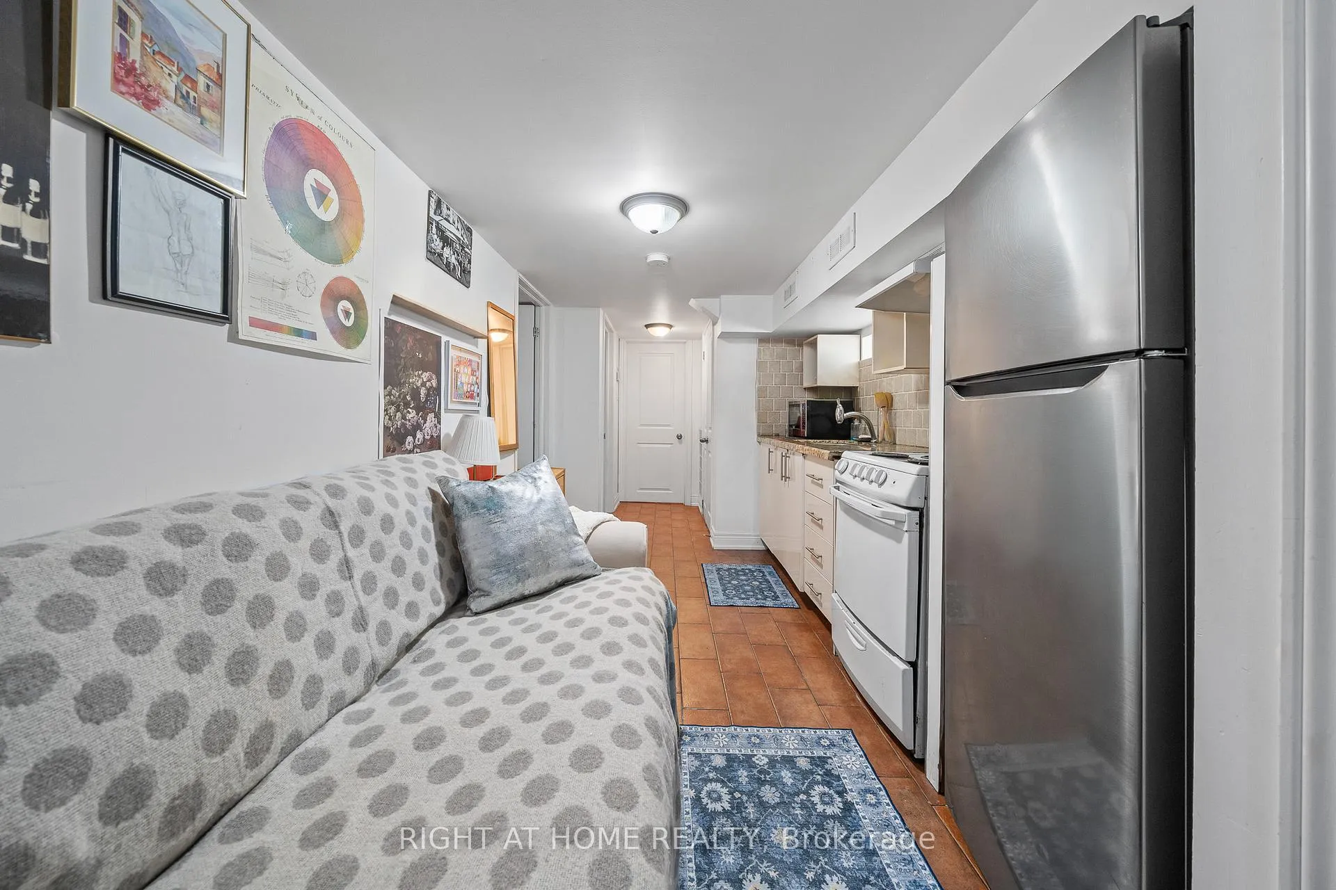 Photo 9 of Unit 4, 490 Brock Avenue, Toronto, Dufferin Grove — HOMEH