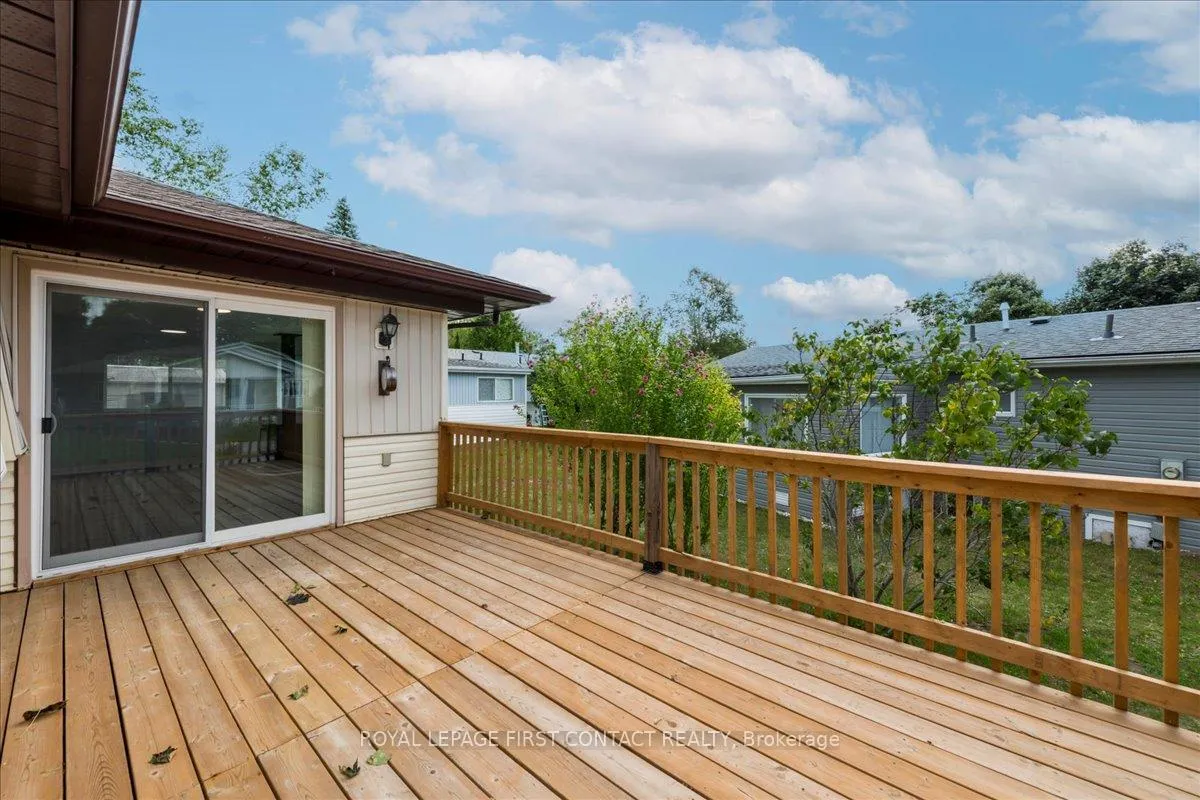 Photo 28 of 25 Hawthorne Drive, Innisfil, Rural Innisfil — HOMEH