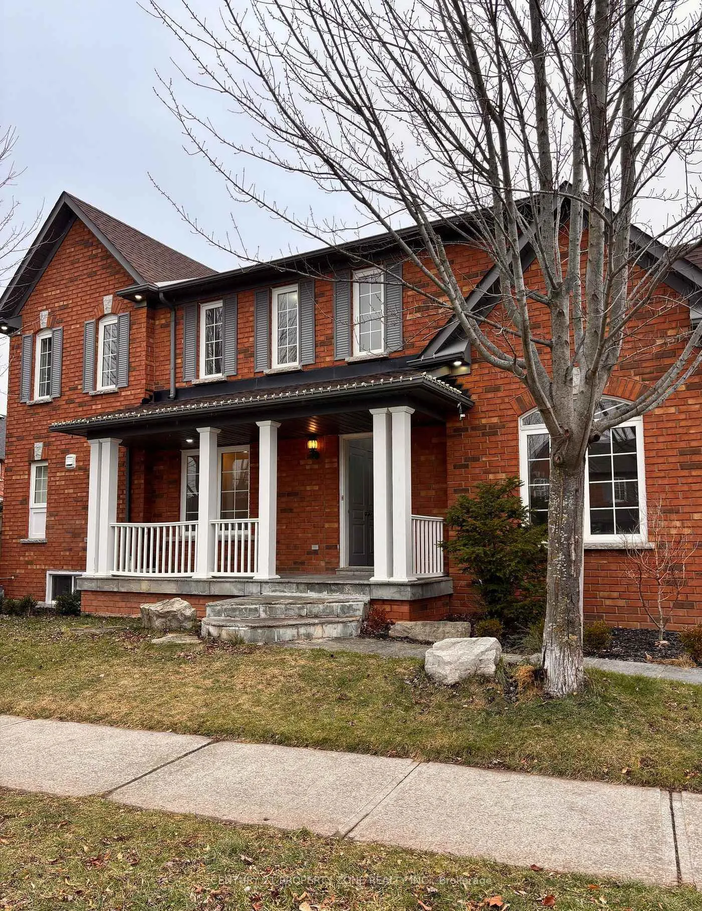 Photo 1 of 2201 Crestmont Drive, Oakville, Westmount — HOMEH